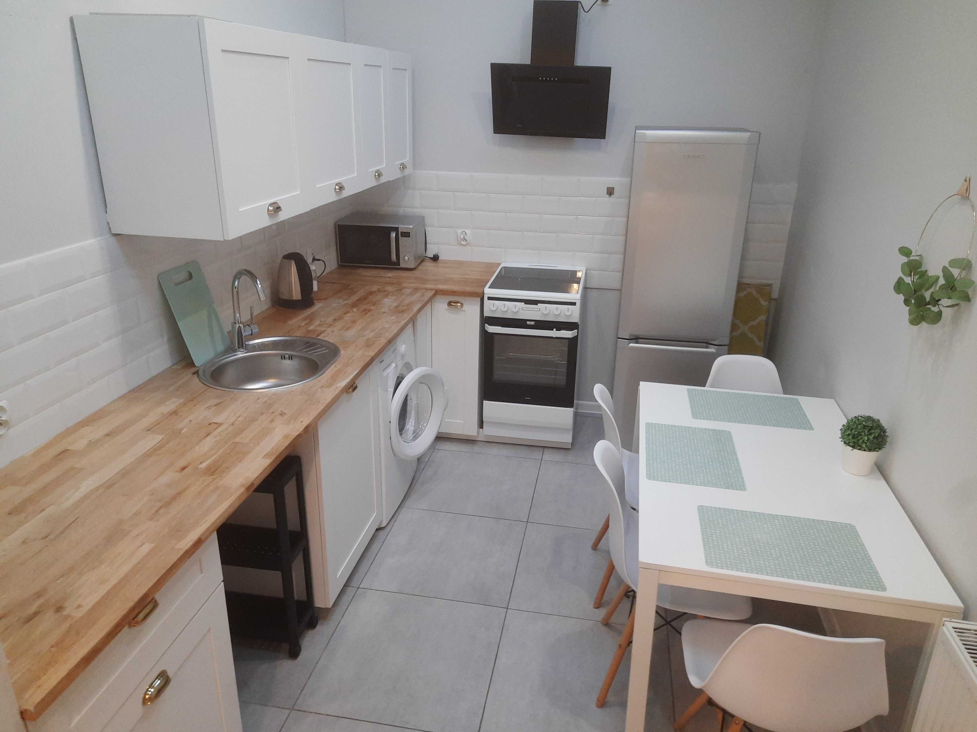 Cozy Apartment Near City Center with Comfortable Amenities