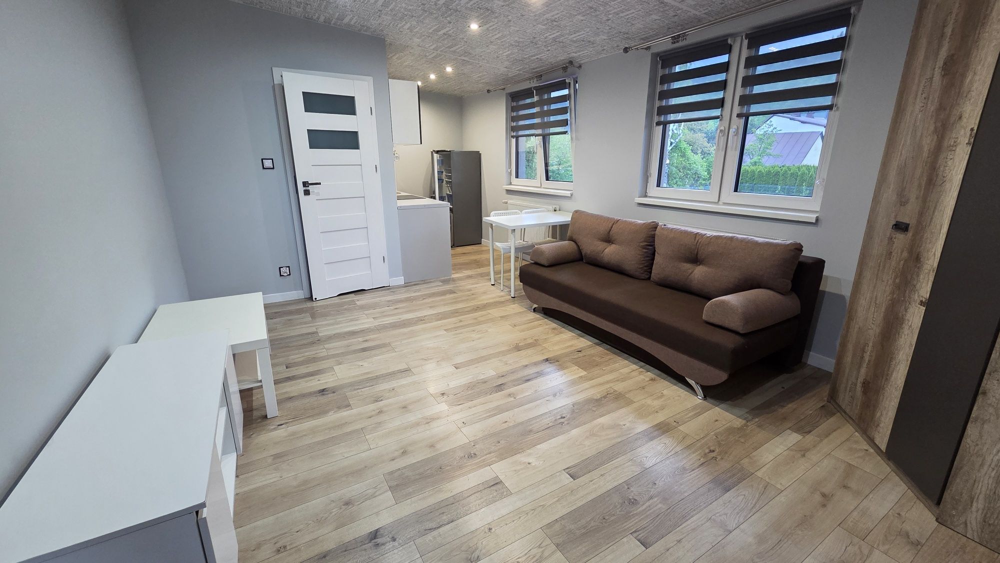 Compact 25m2 Studio Apartment in Węgierska Górka with Parking