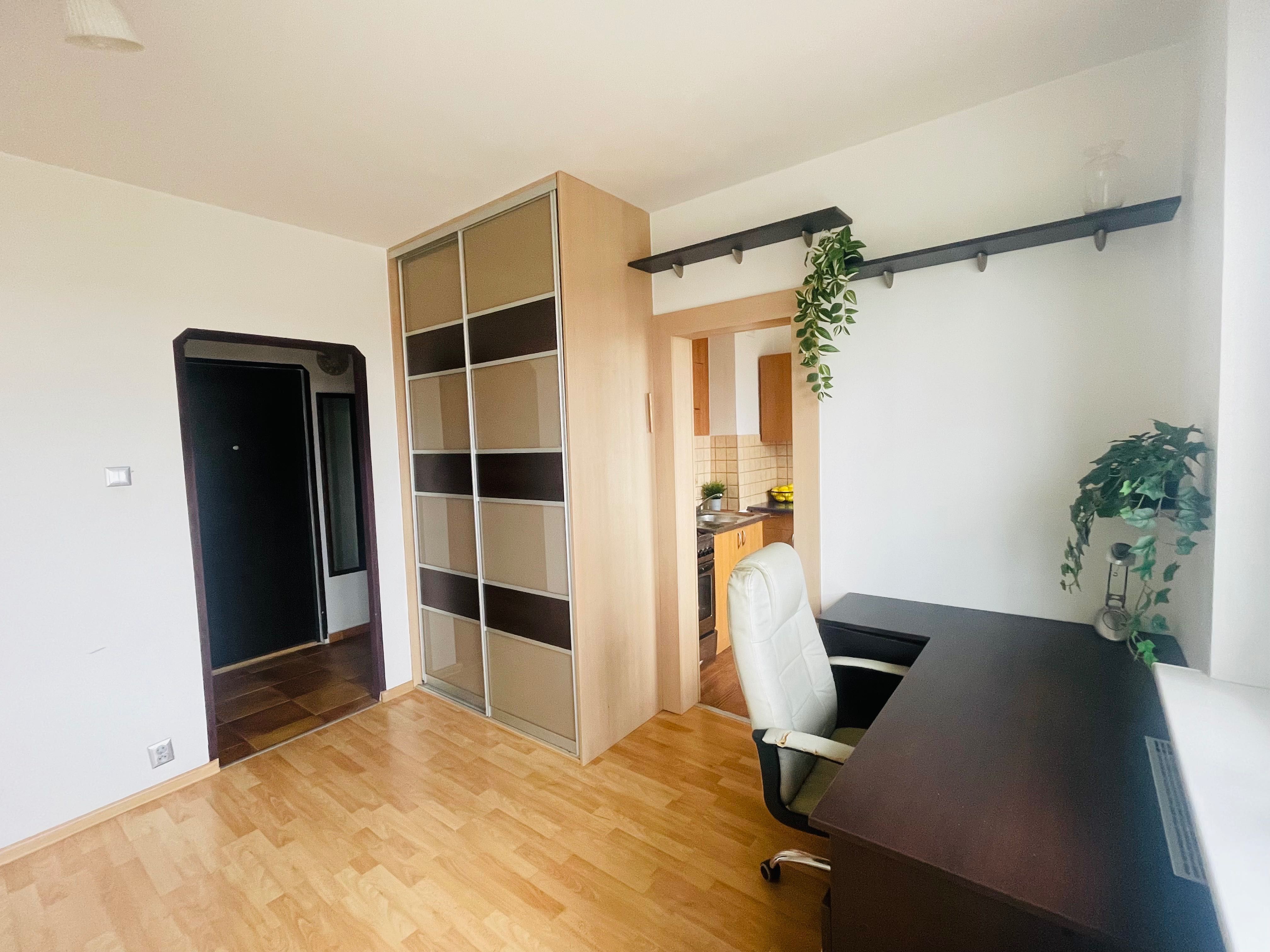 Spacious Studio Apartment in Green Area of Prawobrzeża