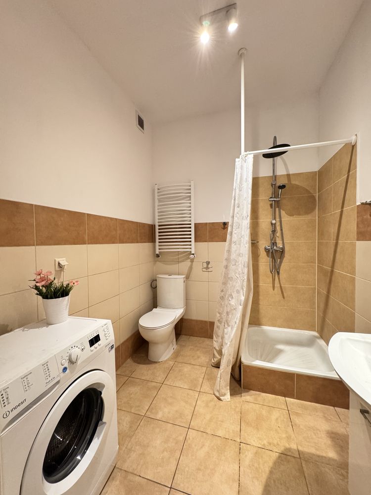 Cozy 21m² Studio Apartment in Podgórze, Near Limanowskiego Stop