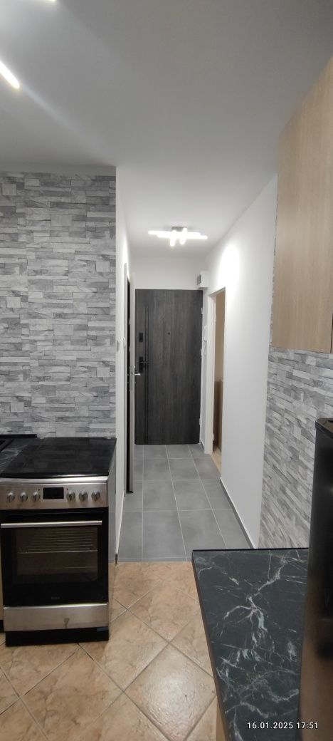 Newly Renovated Studio Apartment near Amenities