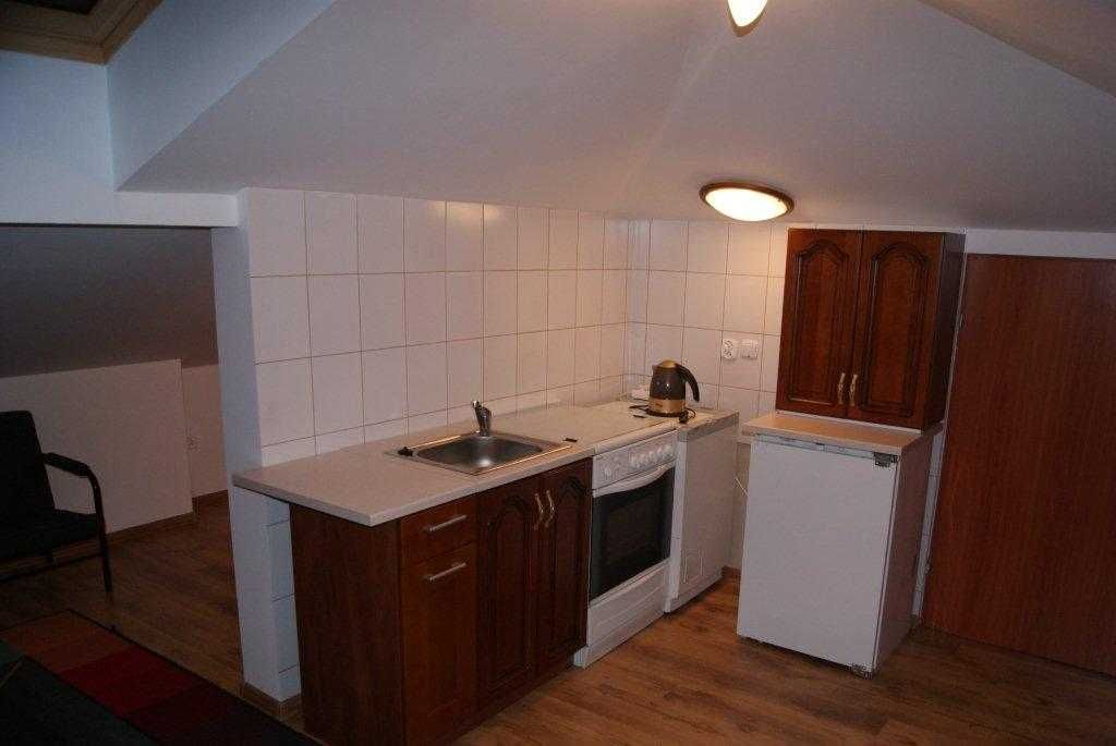 Attic Studio Near SKM PKP Wawer Station