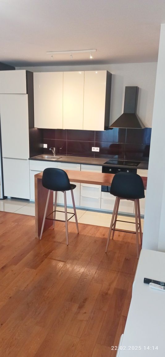 Modern Studio with Garden Near City Center