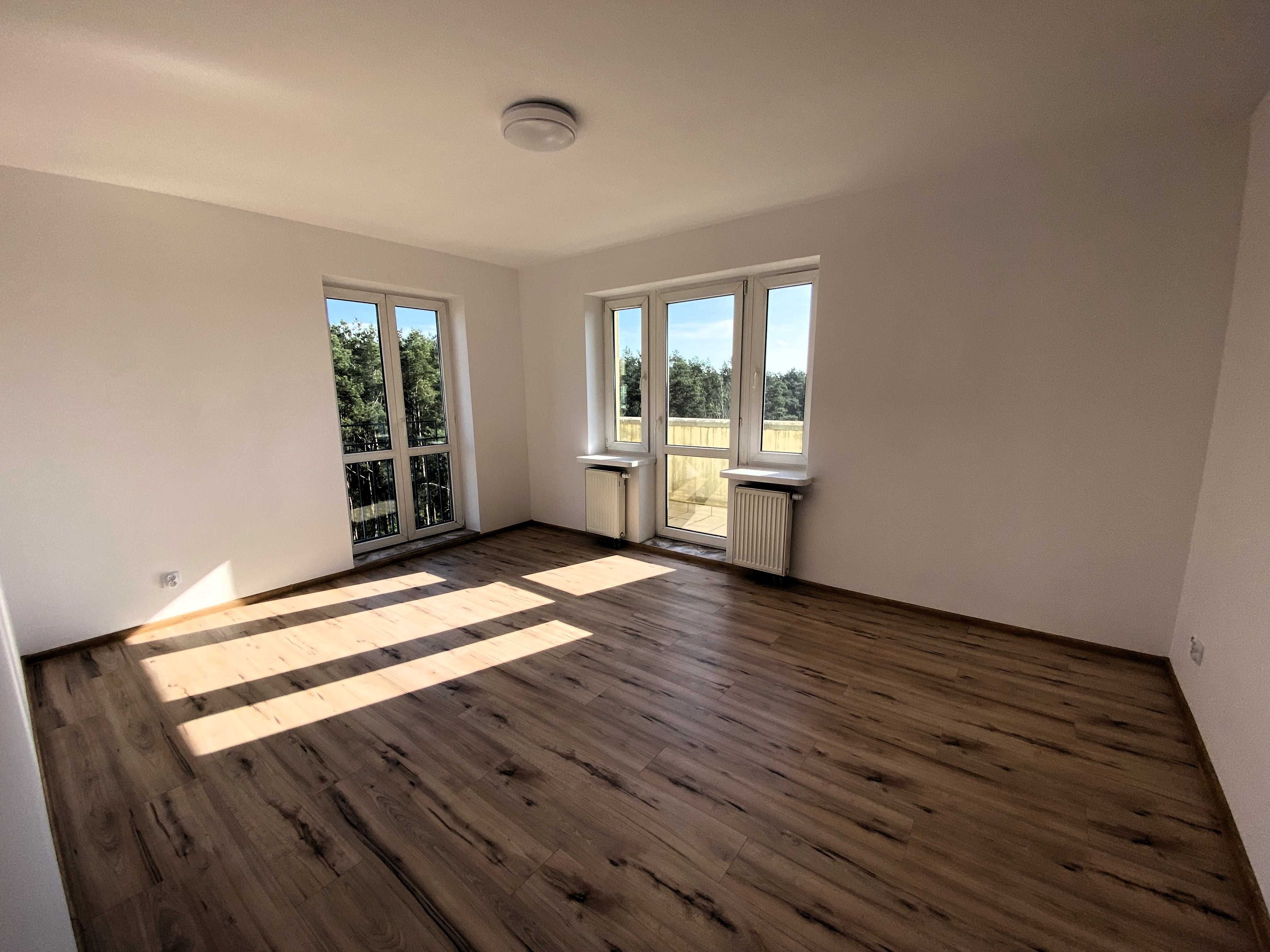 Compact Studio Apartment near Morasko Campus with Balcony