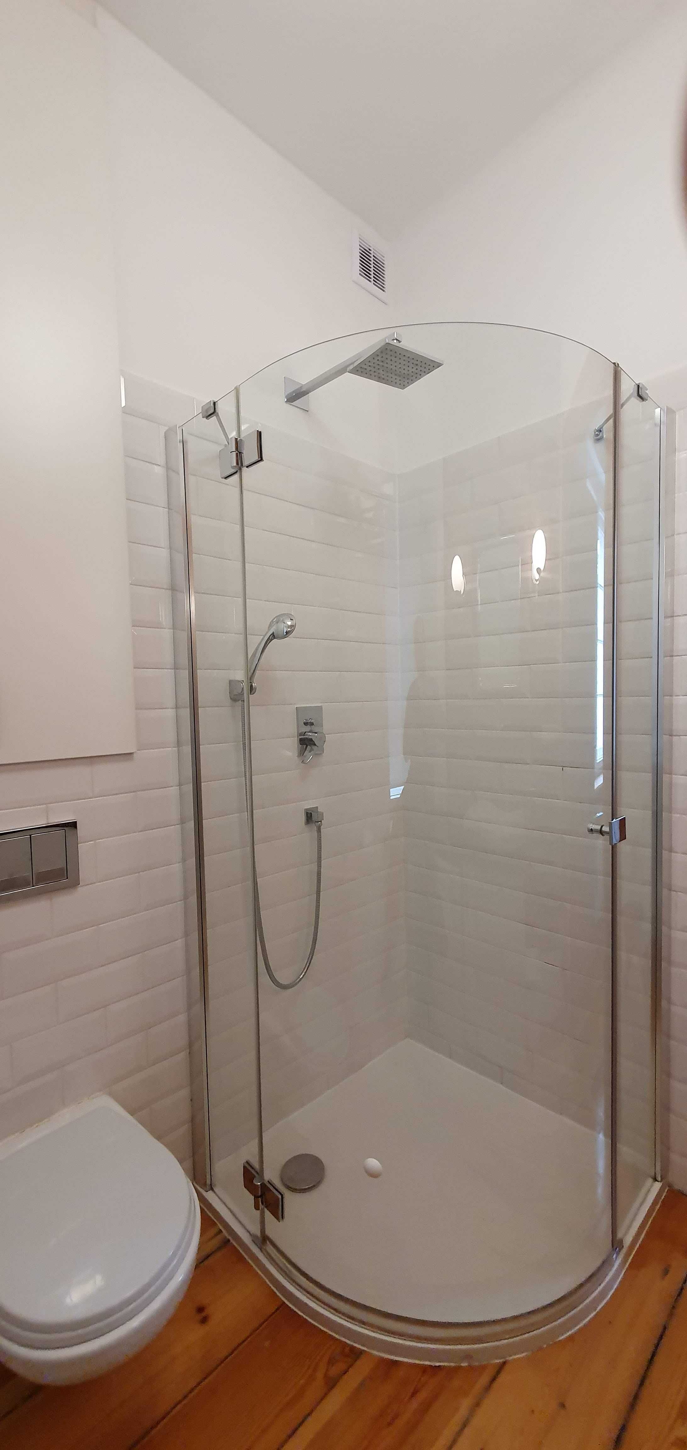 Renovated Industrial Style Apartment Near Park