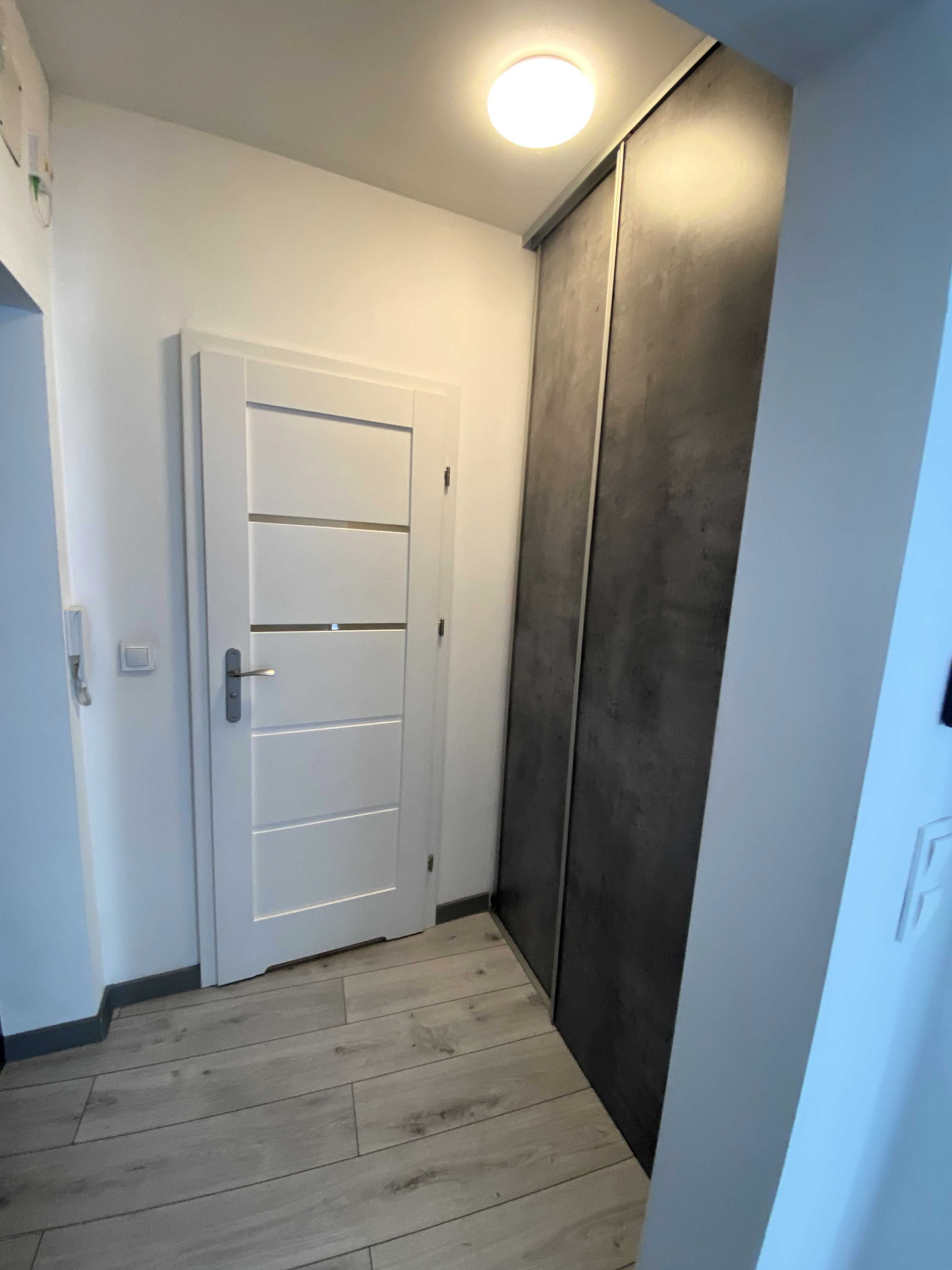 Spacious 25.25m² Studio Apartment in Poznań, Nadolnik Street
