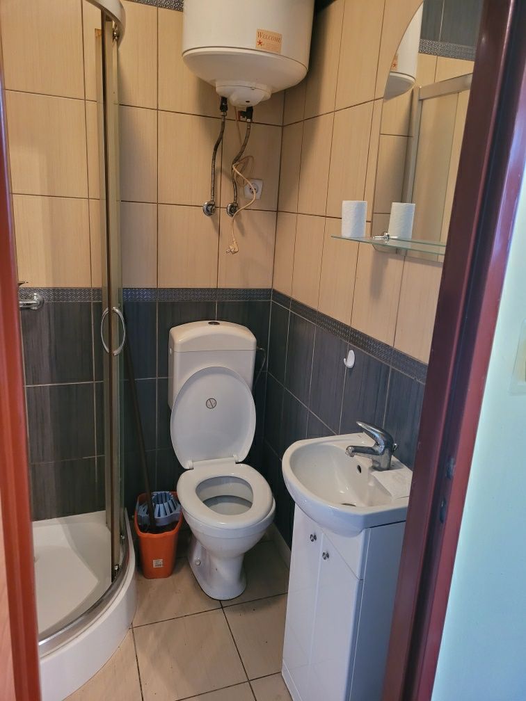 Studio Apartment Near Local Amenities and Lake