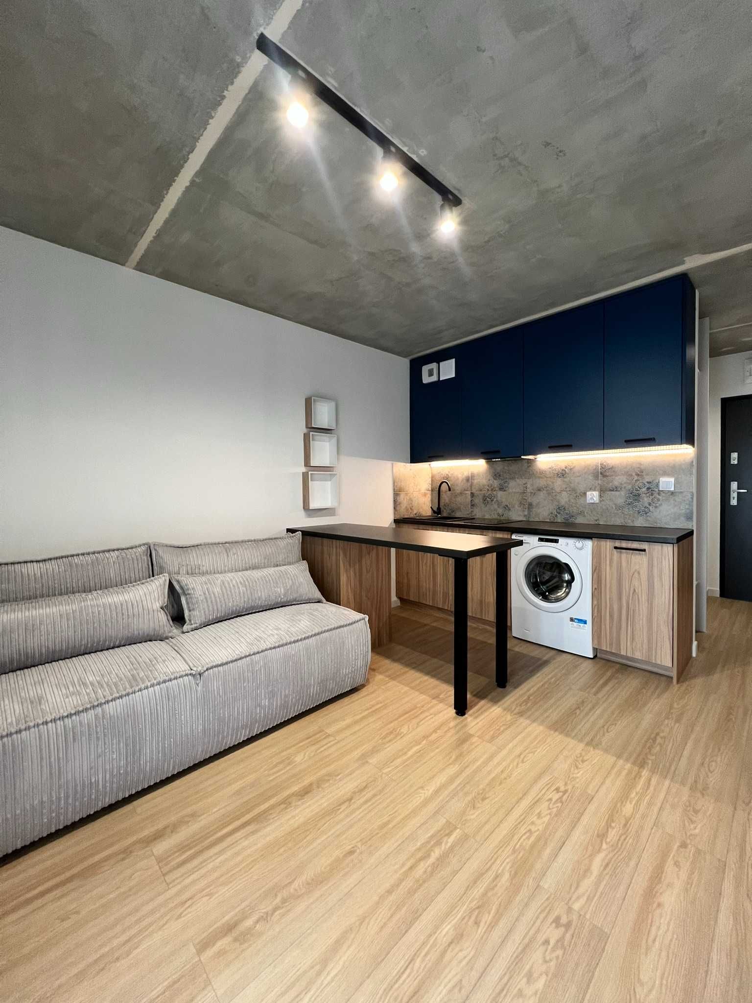 Micro Apartment near Park with Urban Convenience