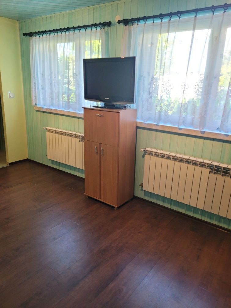 Studio Apartment Near Local Amenities and Lake