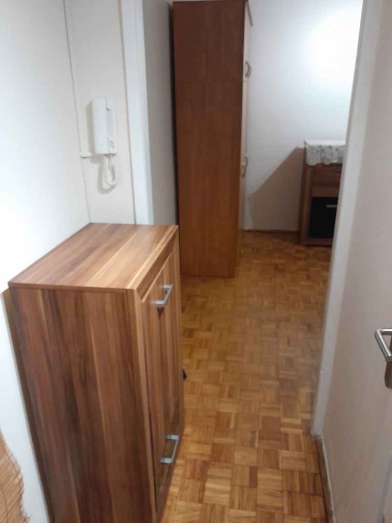 Compact 28m² Studio Apartment near Public Transport in Poznań