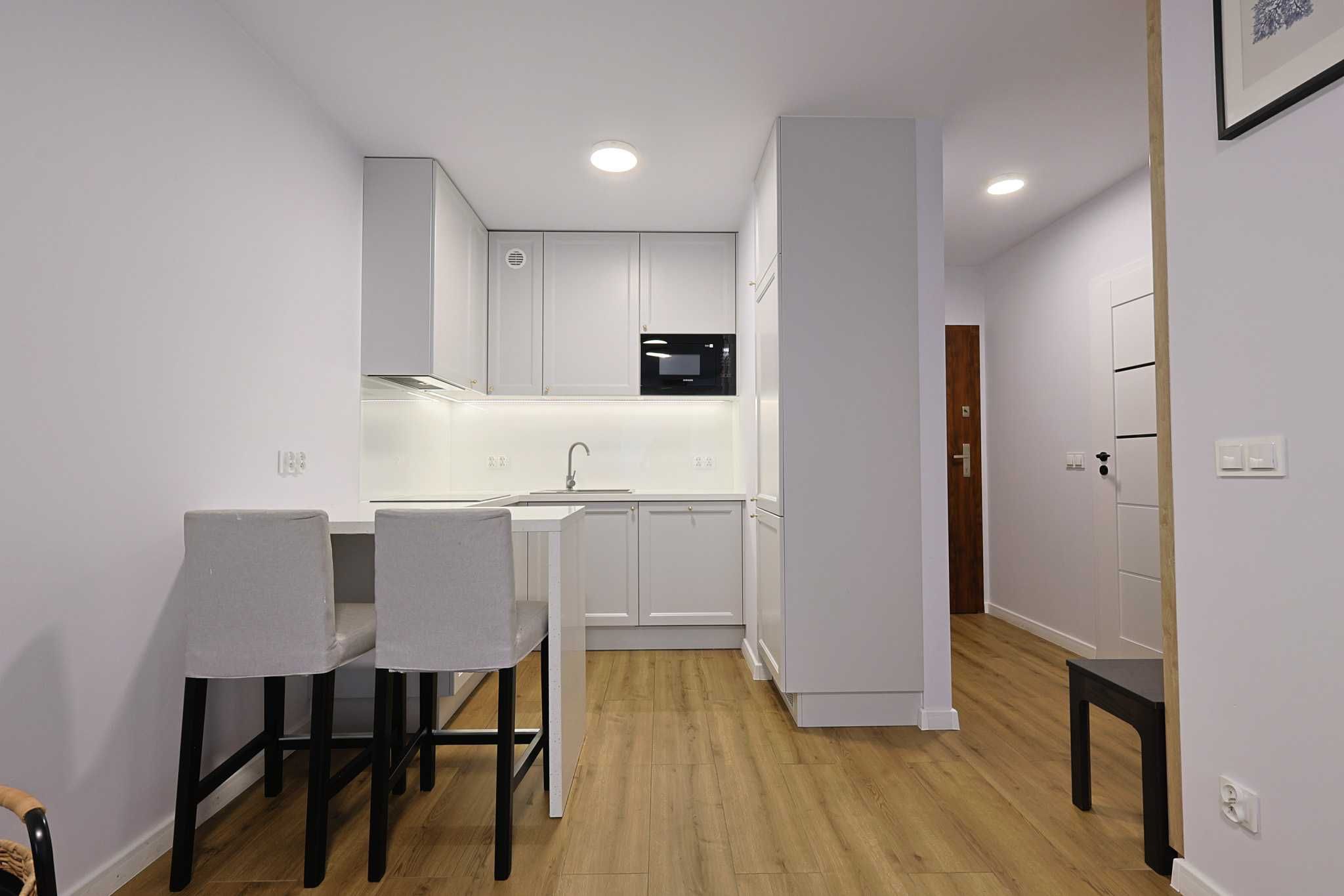 Олимпия Порттағы 44м² әдемі пәтер, терраса және автотұрақпен