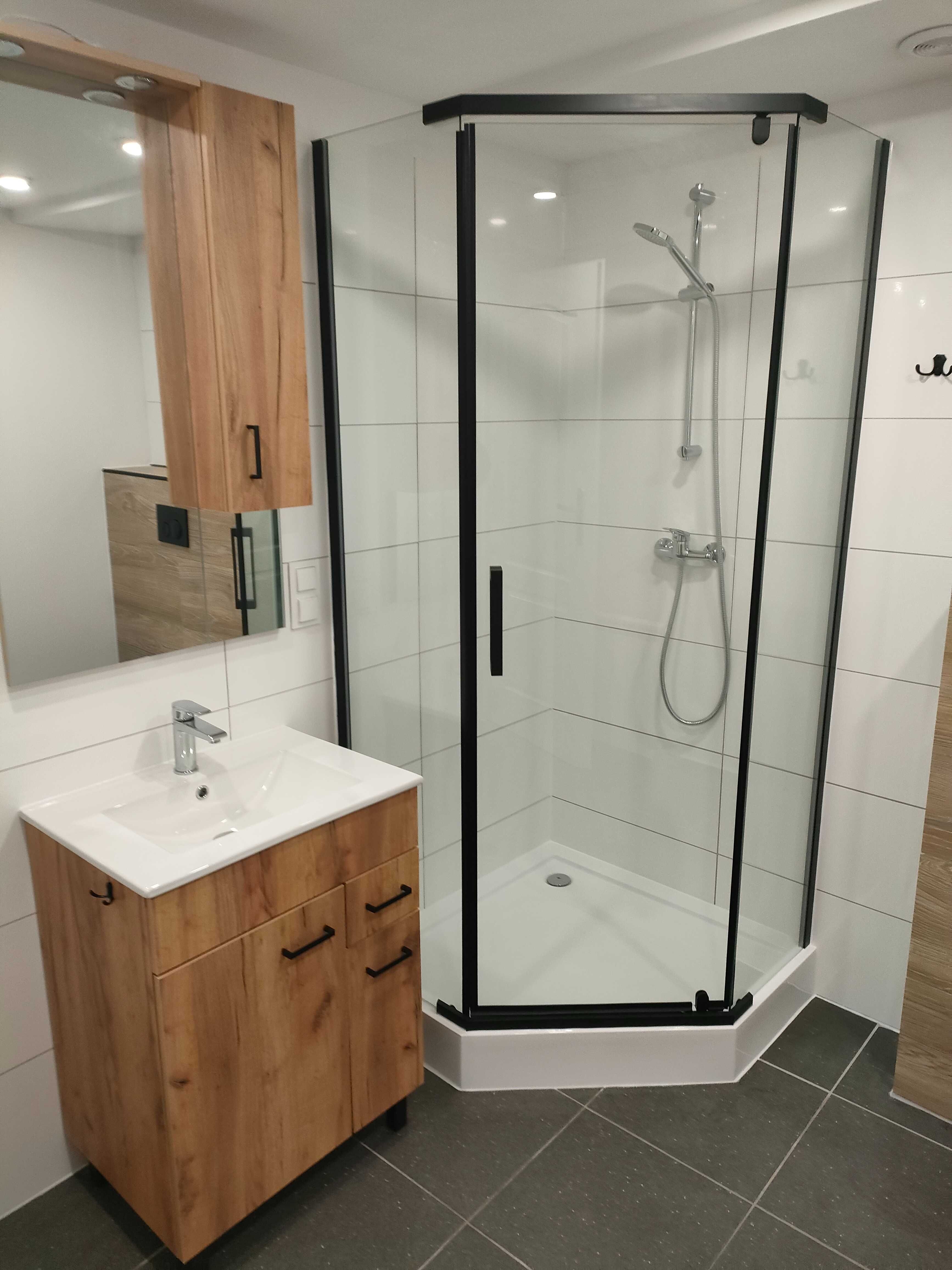 Modern 35m² Studio with New Kitchen and Bathroom