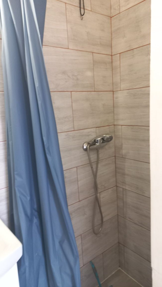 Compact Studio Near Train Station with Kitchen