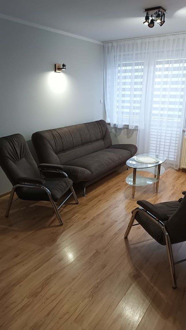Modern Air-Conditioned 2-Bedroom Apartment with Parking