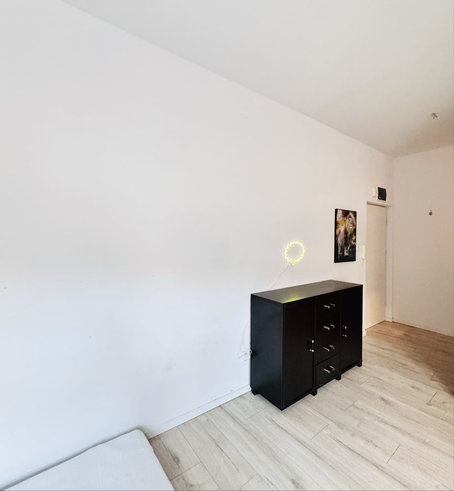 Cozy 21m² Studio Apartment in Podgórze, Near Limanowskiego Stop