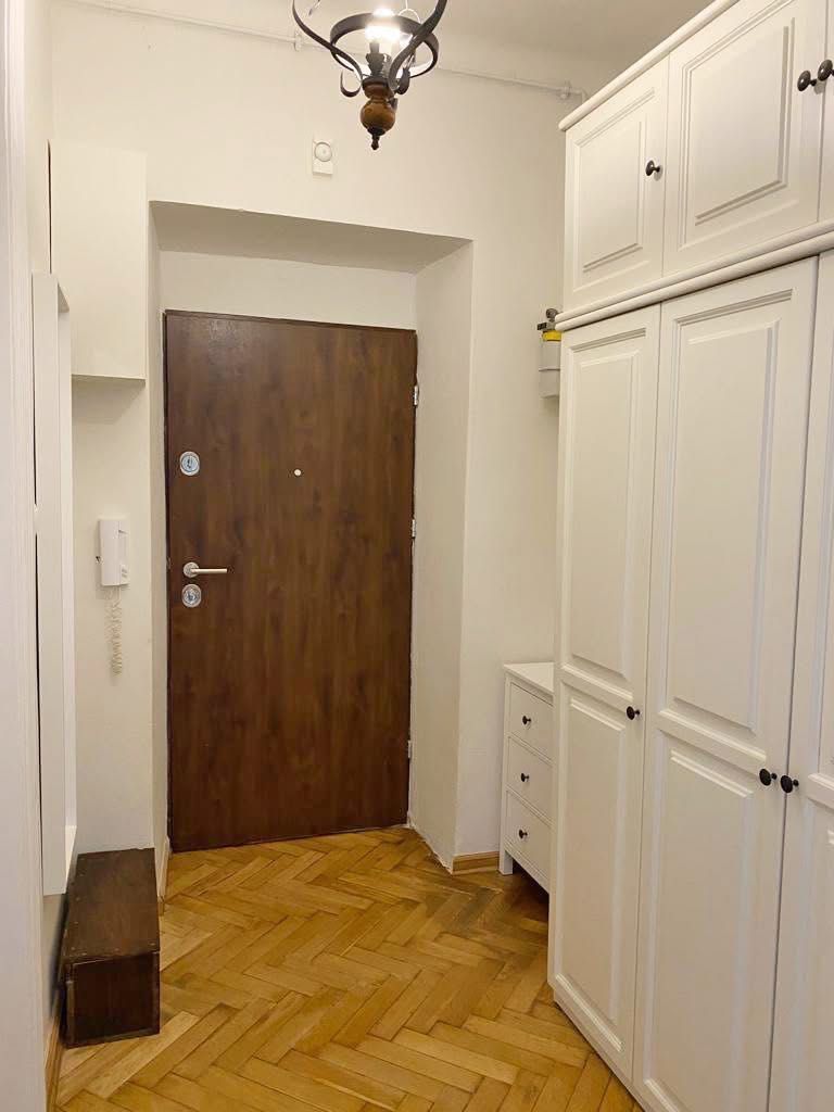 Stylish 2-Bed Apartment in Historic Old Mokotow