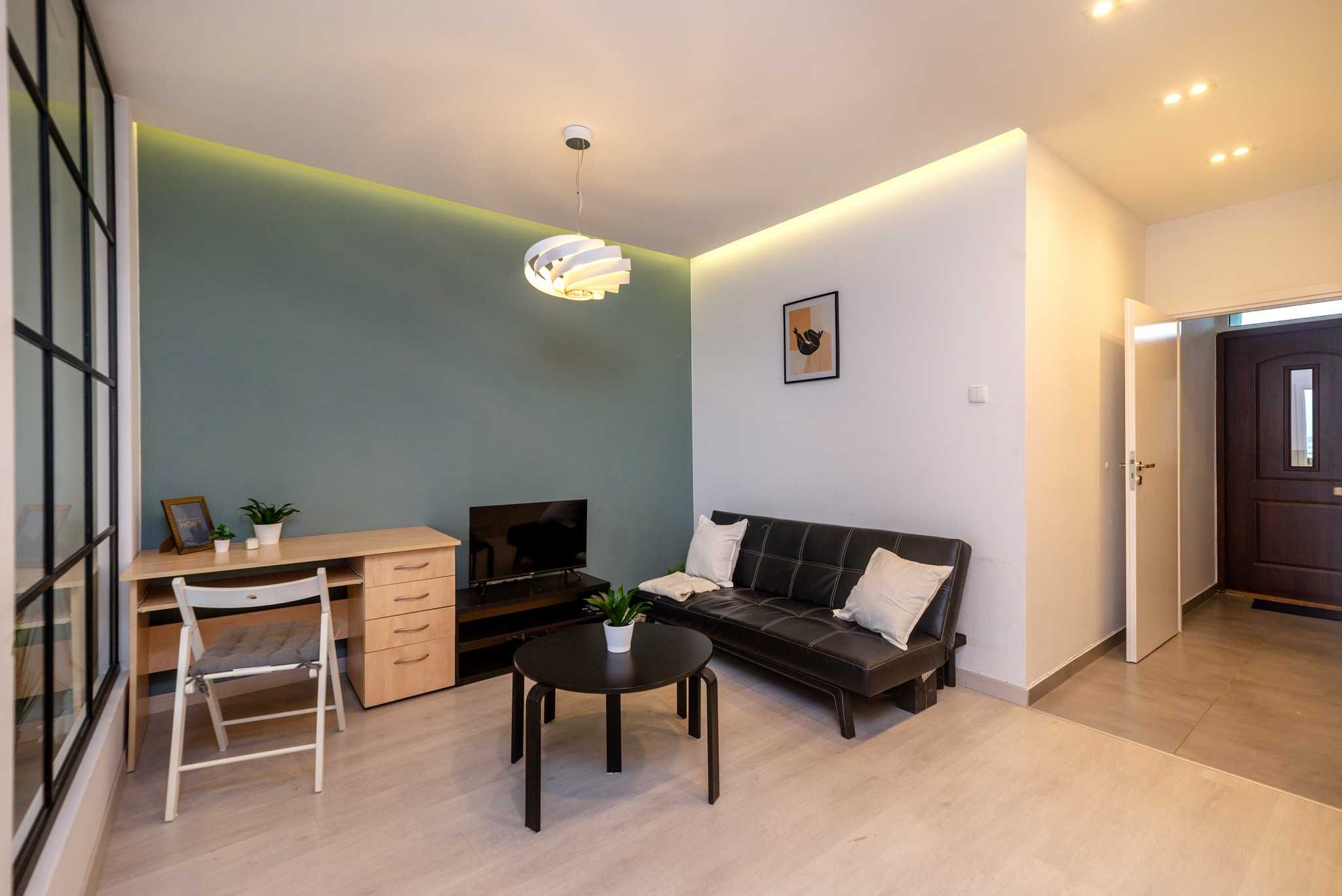 Modern 3-Bedroom Apartment with Balcony in Gdansk