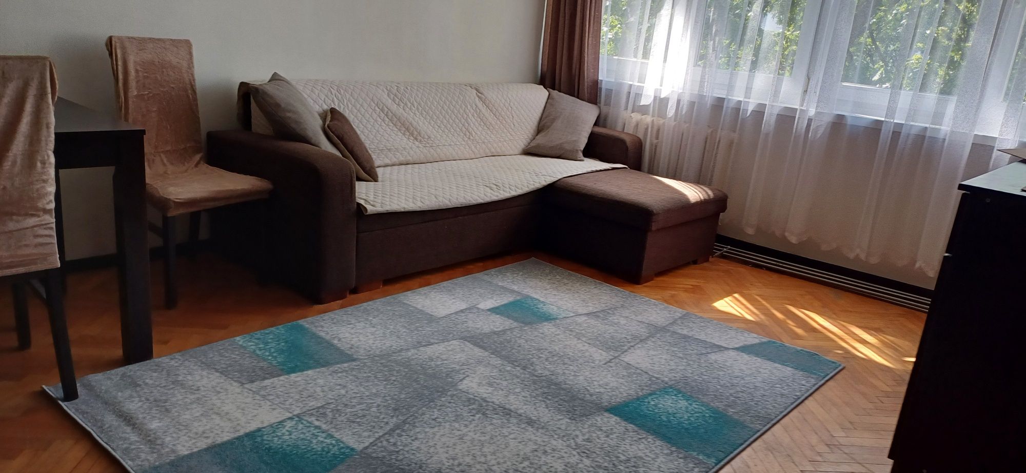 Two-Room Apartment with Elevator on Chryzantem Avenue