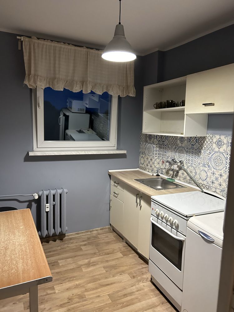 Шамотулыдағы 3 бөлмелі пәтер, 50м2, 3-ші қабат, жиһазбен жабдықталған