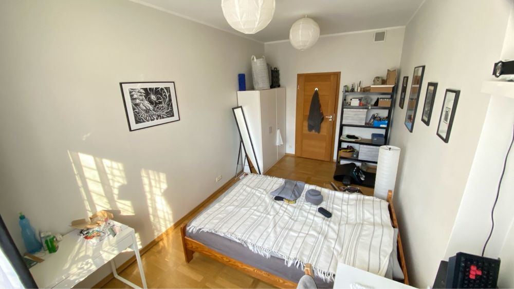 Spacious 2-Bedroom Apartment Near Łazienki Park
