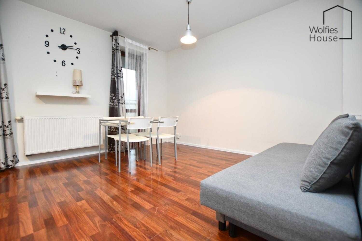 Bright Studio Apartment in Podgórze Duchackie, Macedońska Street