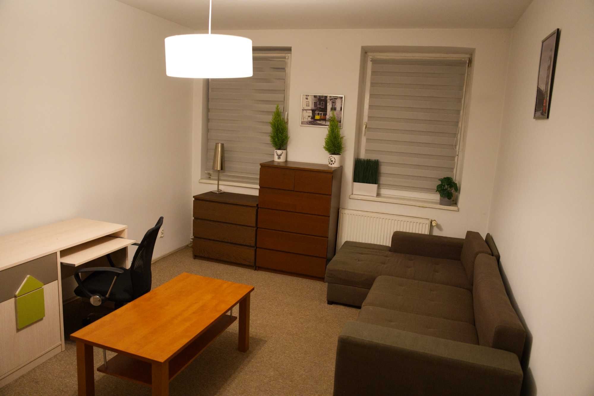 Modern Studio Near SKM Station with Separate Kitchen