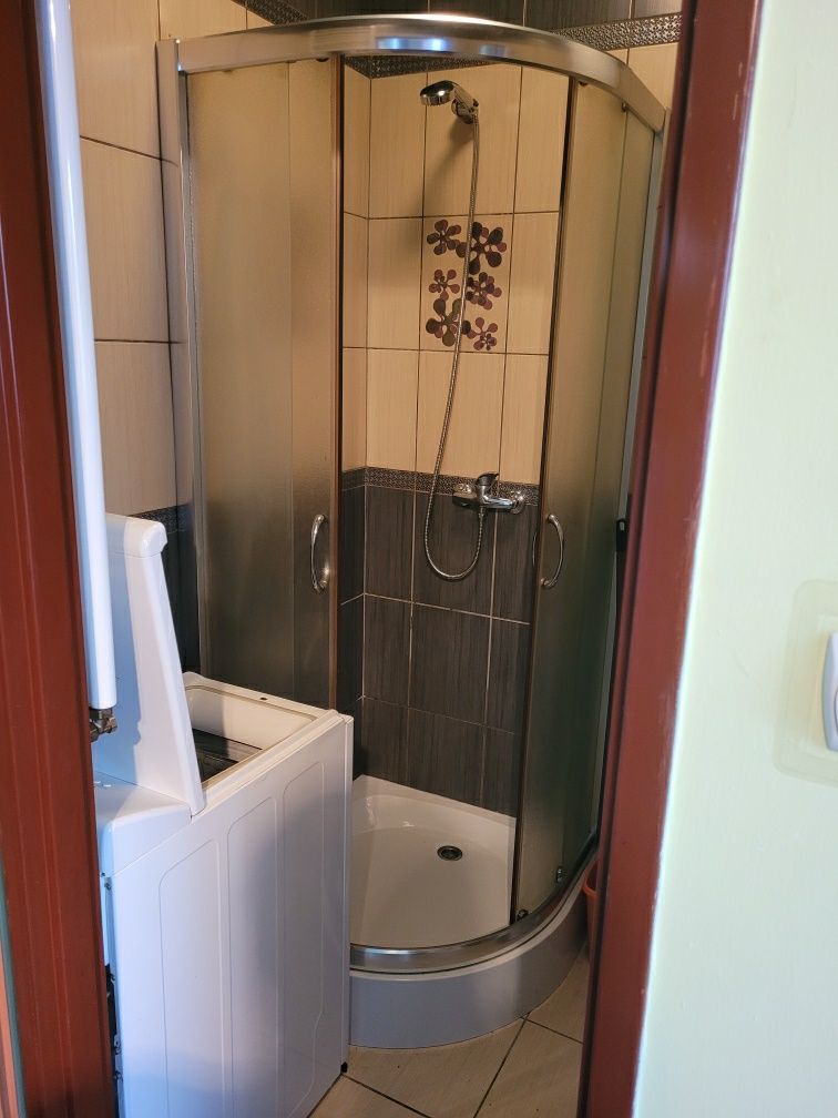 Studio Apartment Near Local Amenities and Lake