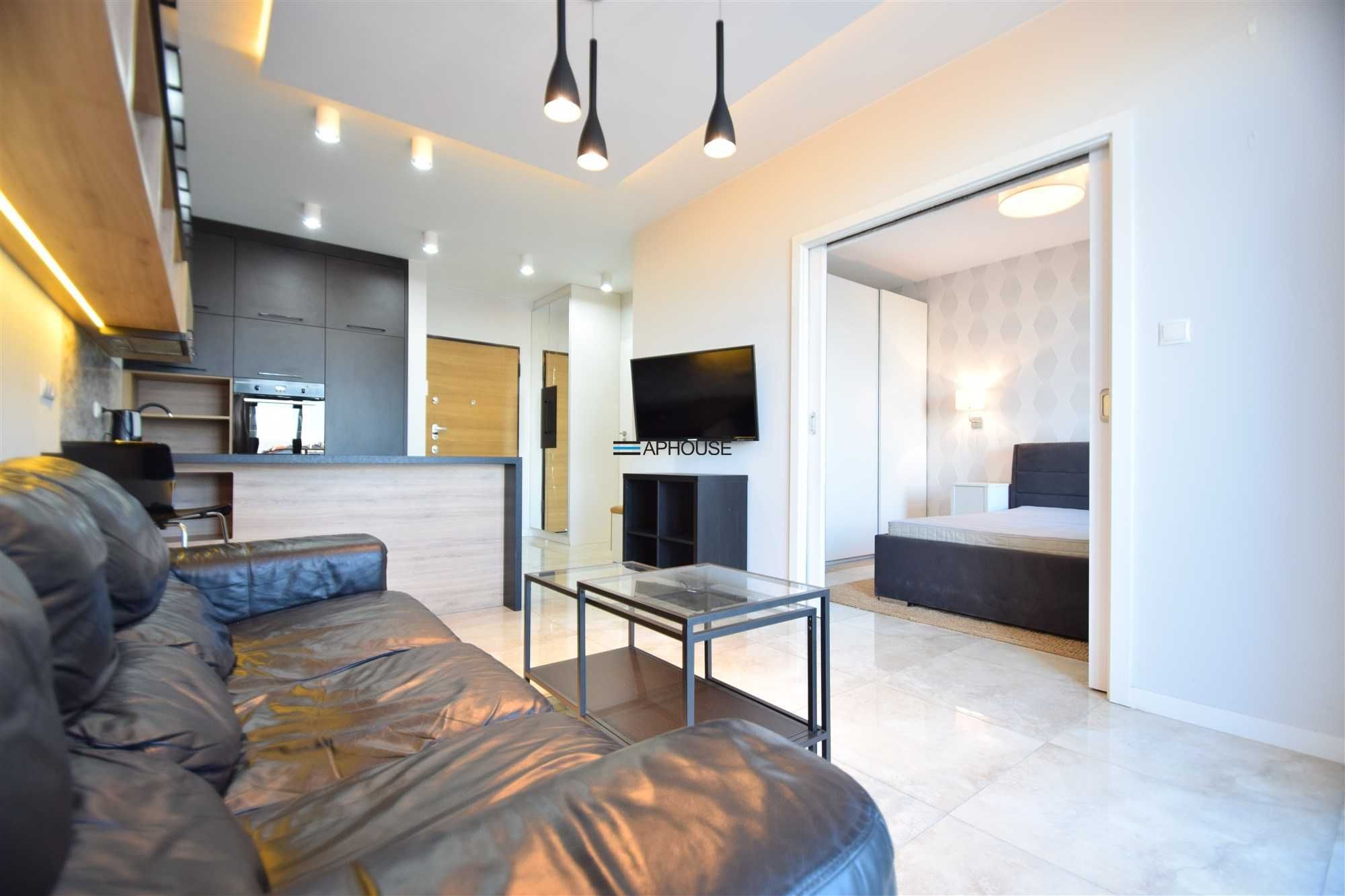 2-Bedroom Apartment with Large Balcony in Stare Podgórze, Krakow