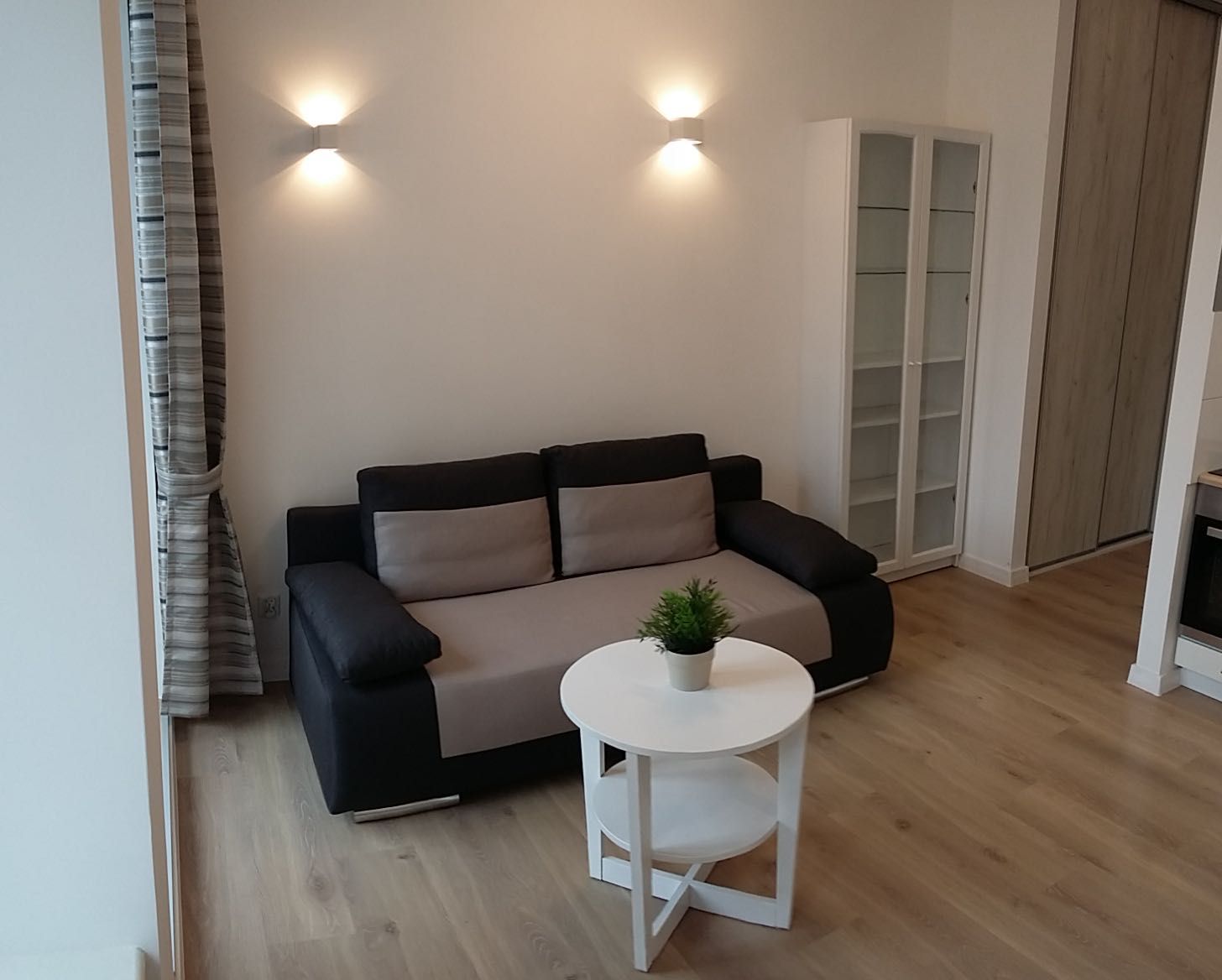 Modern Studio Apartment Near Parks and Transport