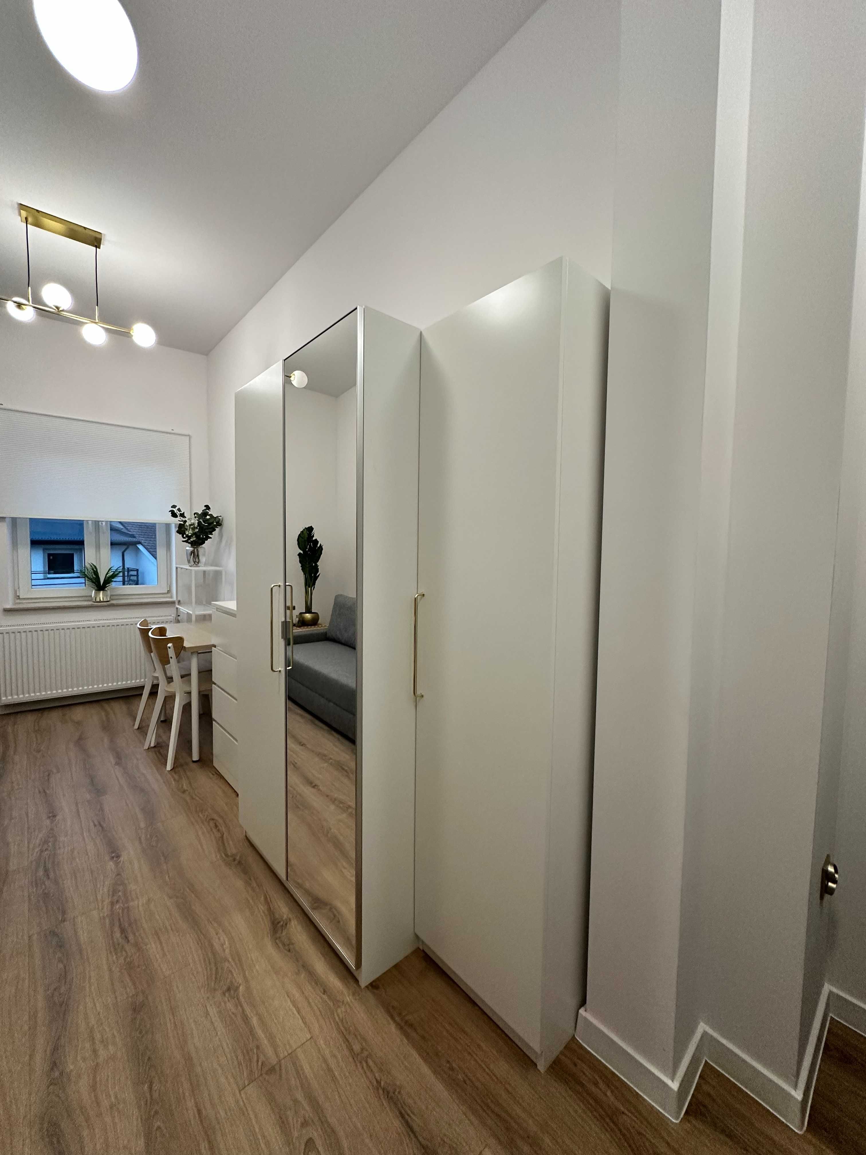 Fully Furnished Studio Apartment near 29 Listopada Avenue