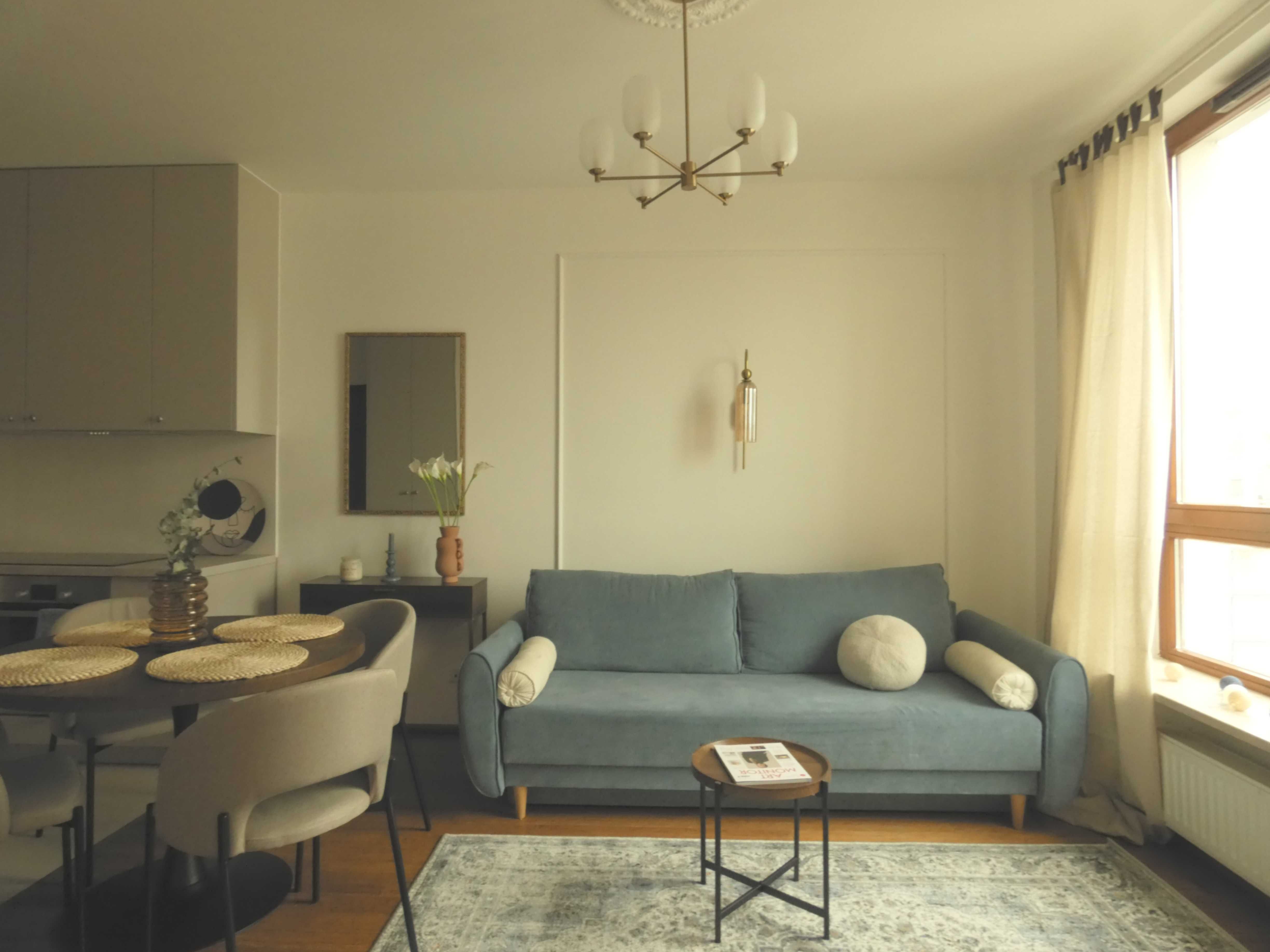 Galeria Mokotów маңындағы тыныш, жөнделген 2 бөлмелі пәтер