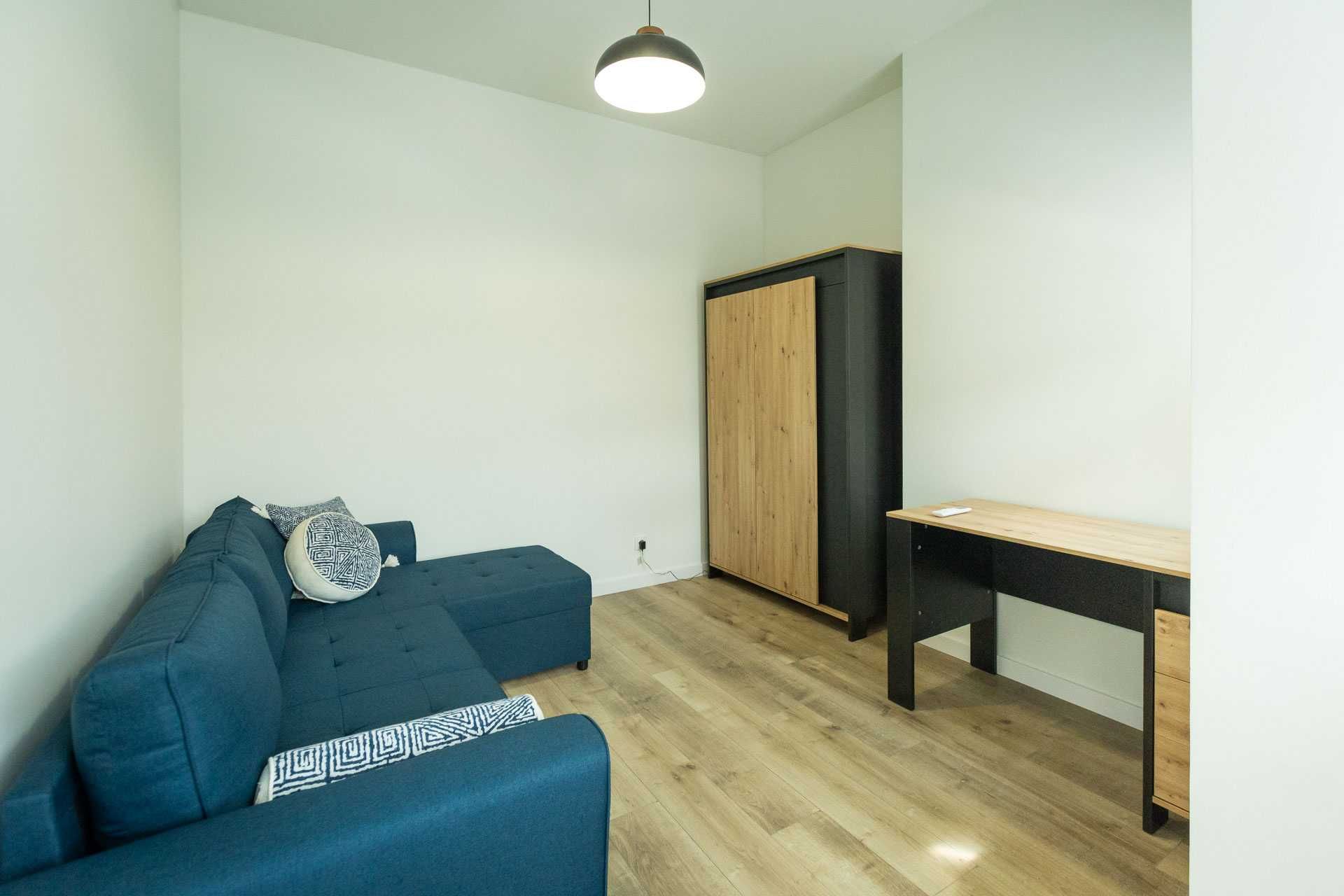 Renovated 2-Room Apartment in City Center with Modern Amenities