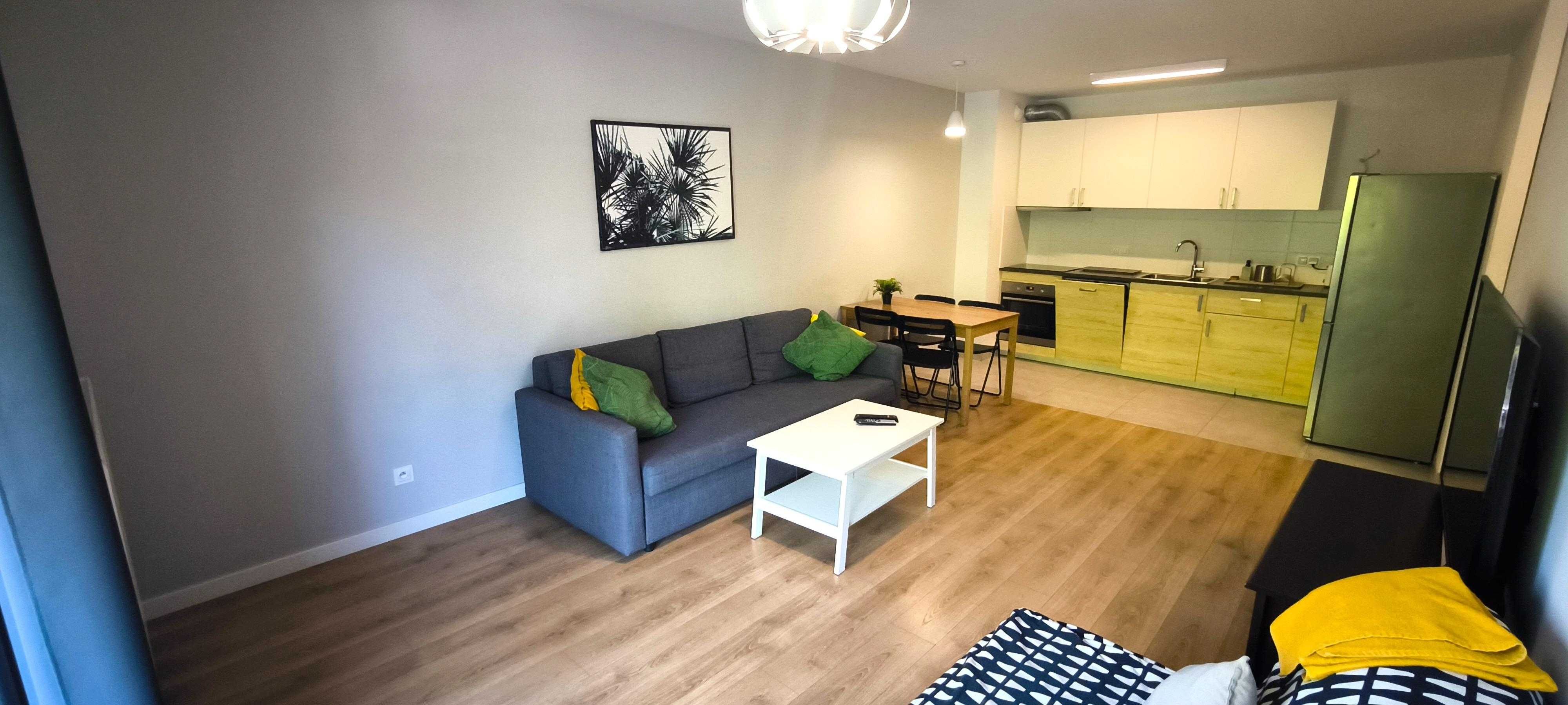 Modern 3-Room Apartment with Balcony near Public Transport