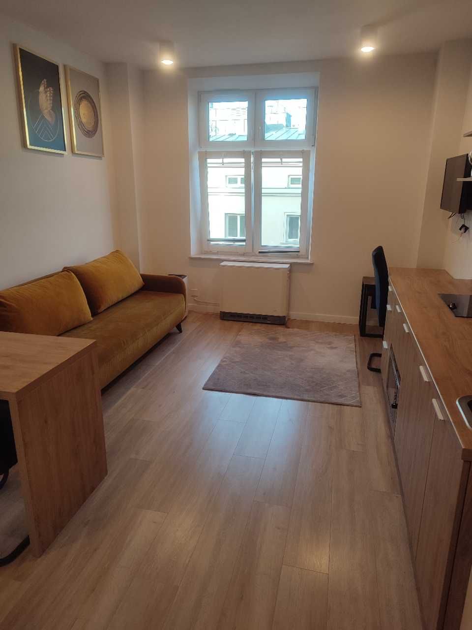 Cozy 20m² Studio Apartment Near City Center, Close to Market