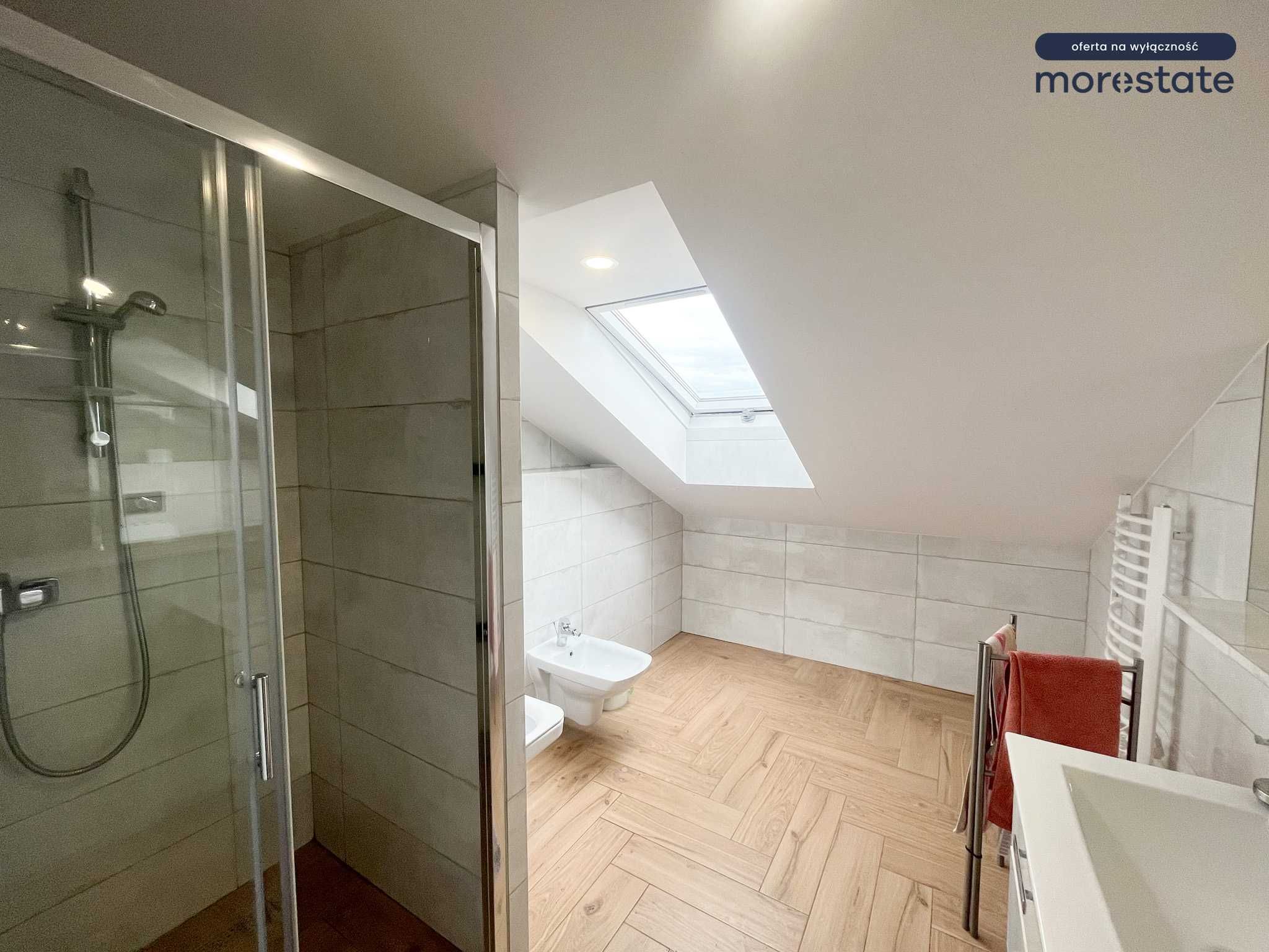 Two-room apartment with walk-in closet in Krakow's Bielany district