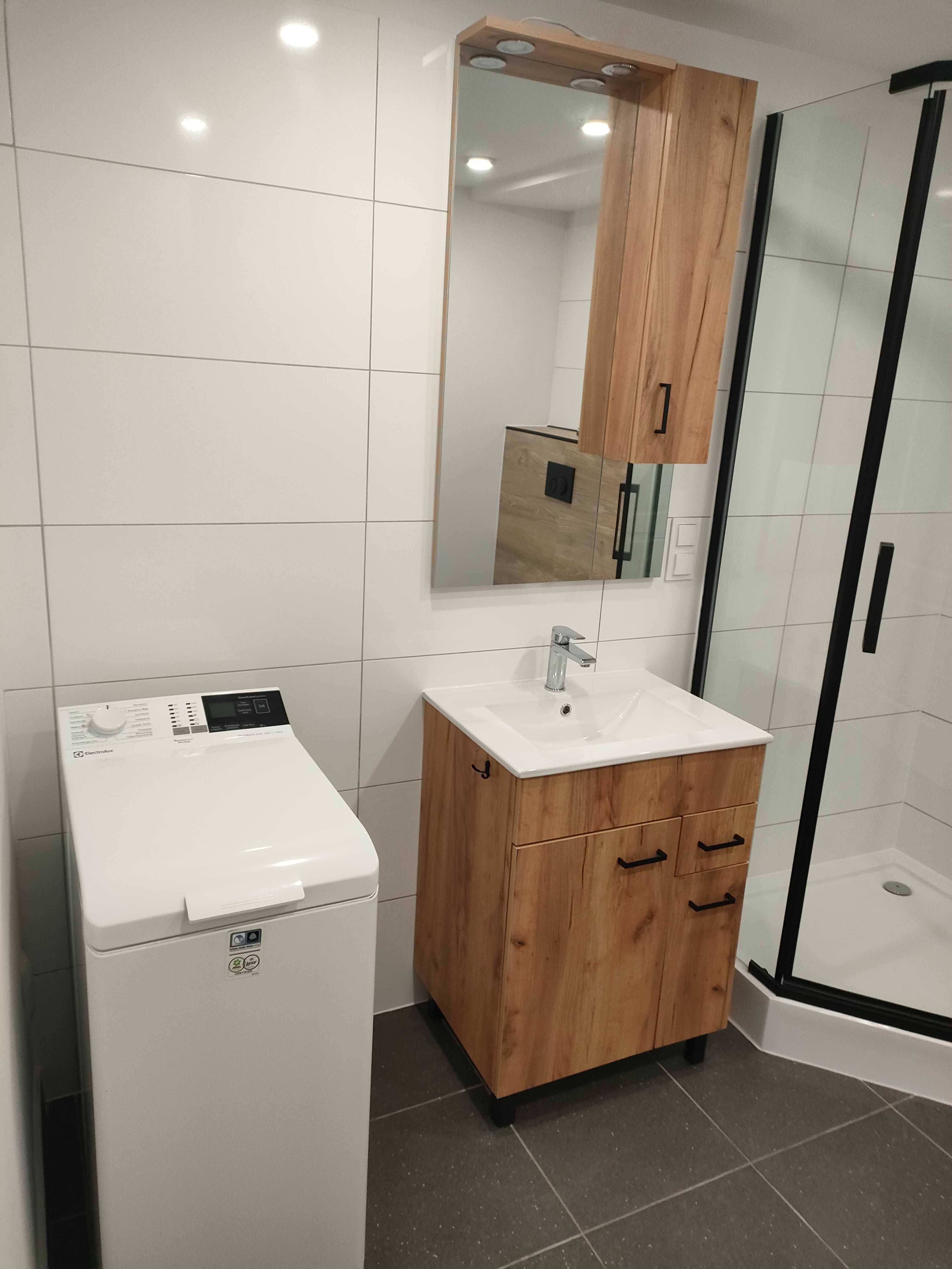 Modern 35m² Studio with New Kitchen and Bathroom