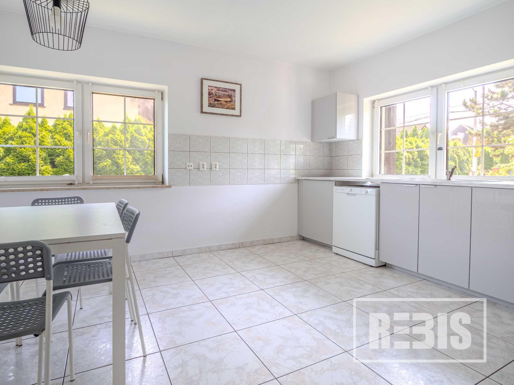 Spacious 2-Story House in Swoszowice with Garden and Terrace