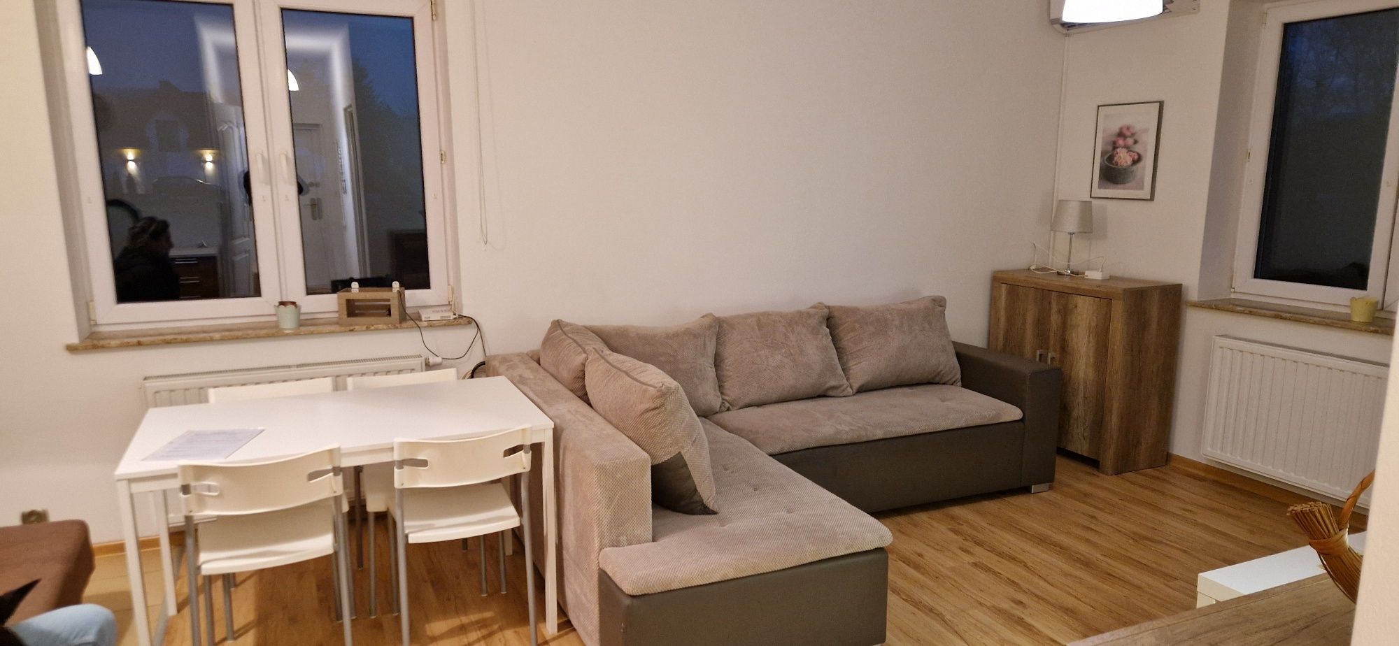 Two-room apartment in apartment complex near Balice airport