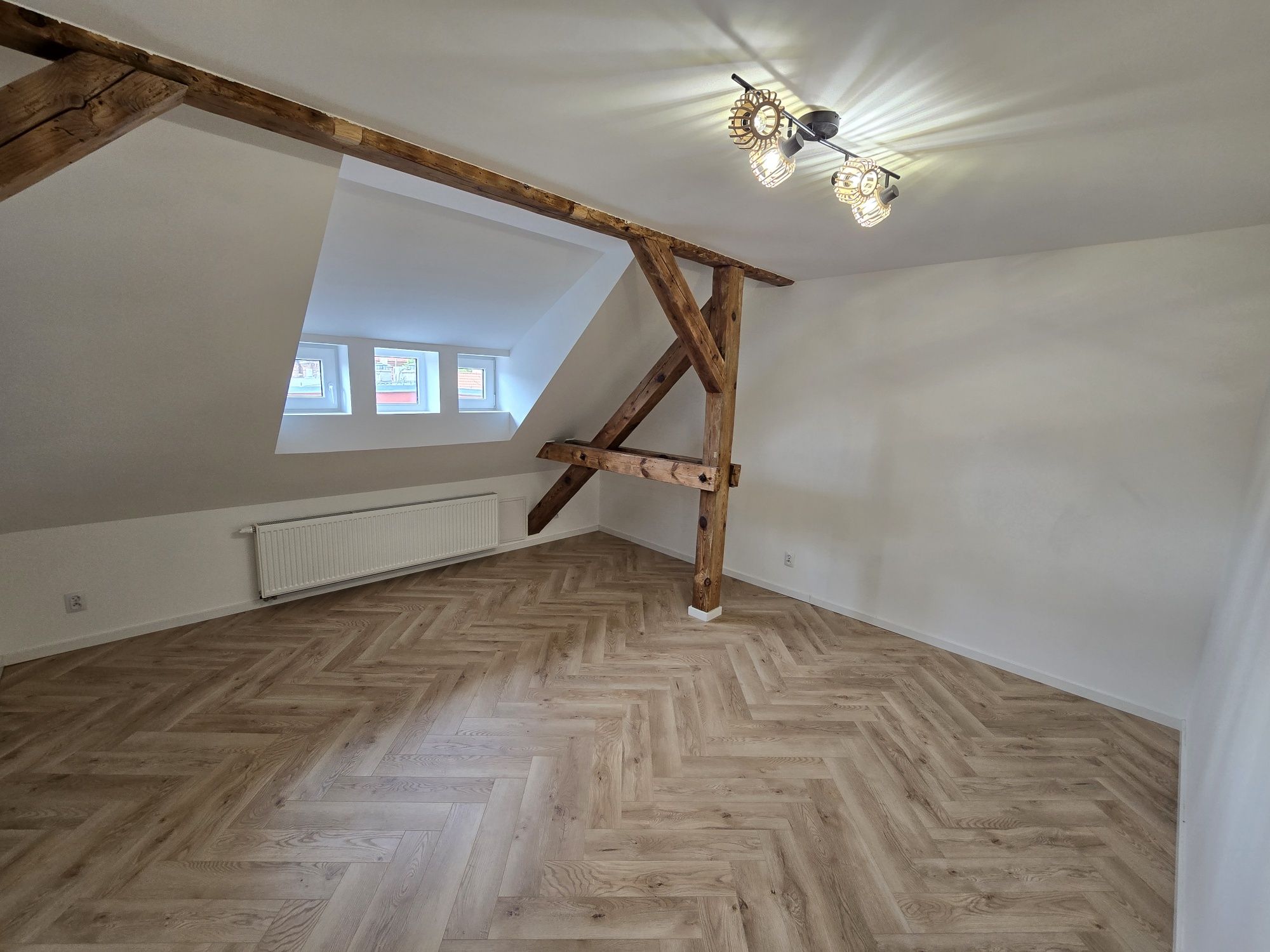 Charming 2-Room Apartment in Historic Building in Nowa Sól City Center