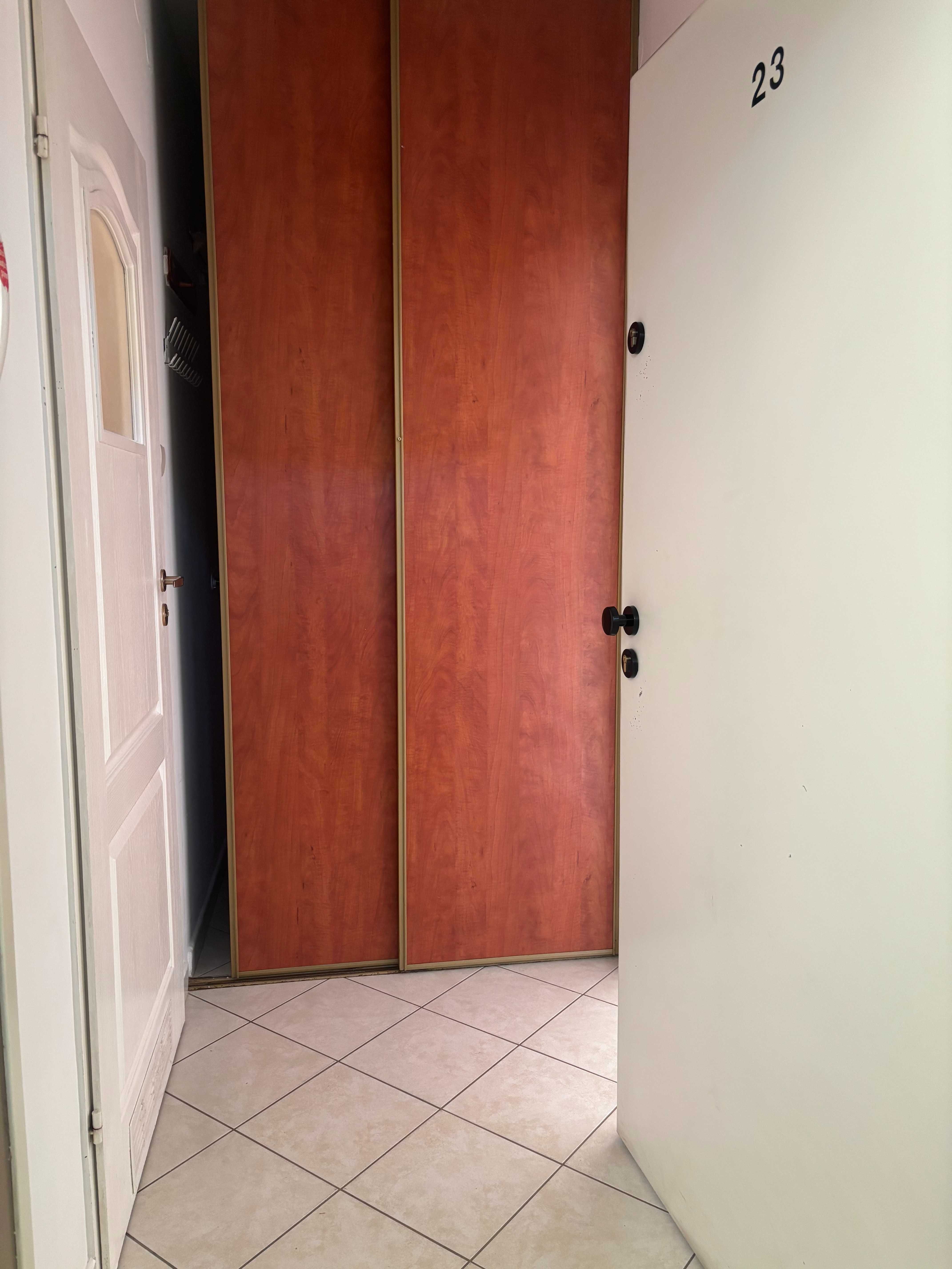 Attractive Studio Apartment with Balcony on 4th Floor