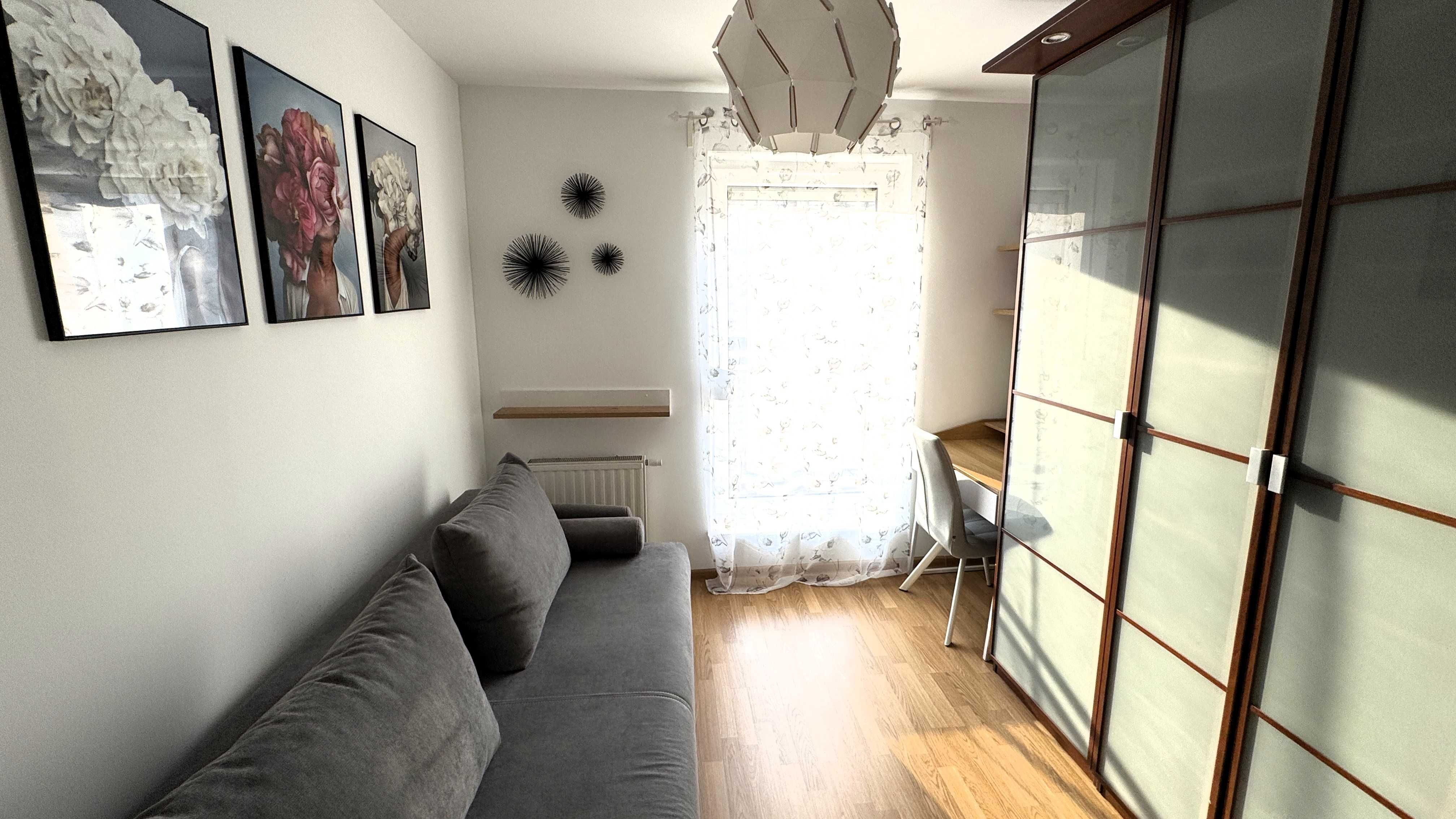 2-Room Apartment on Closed Estate near Park, Parking Included