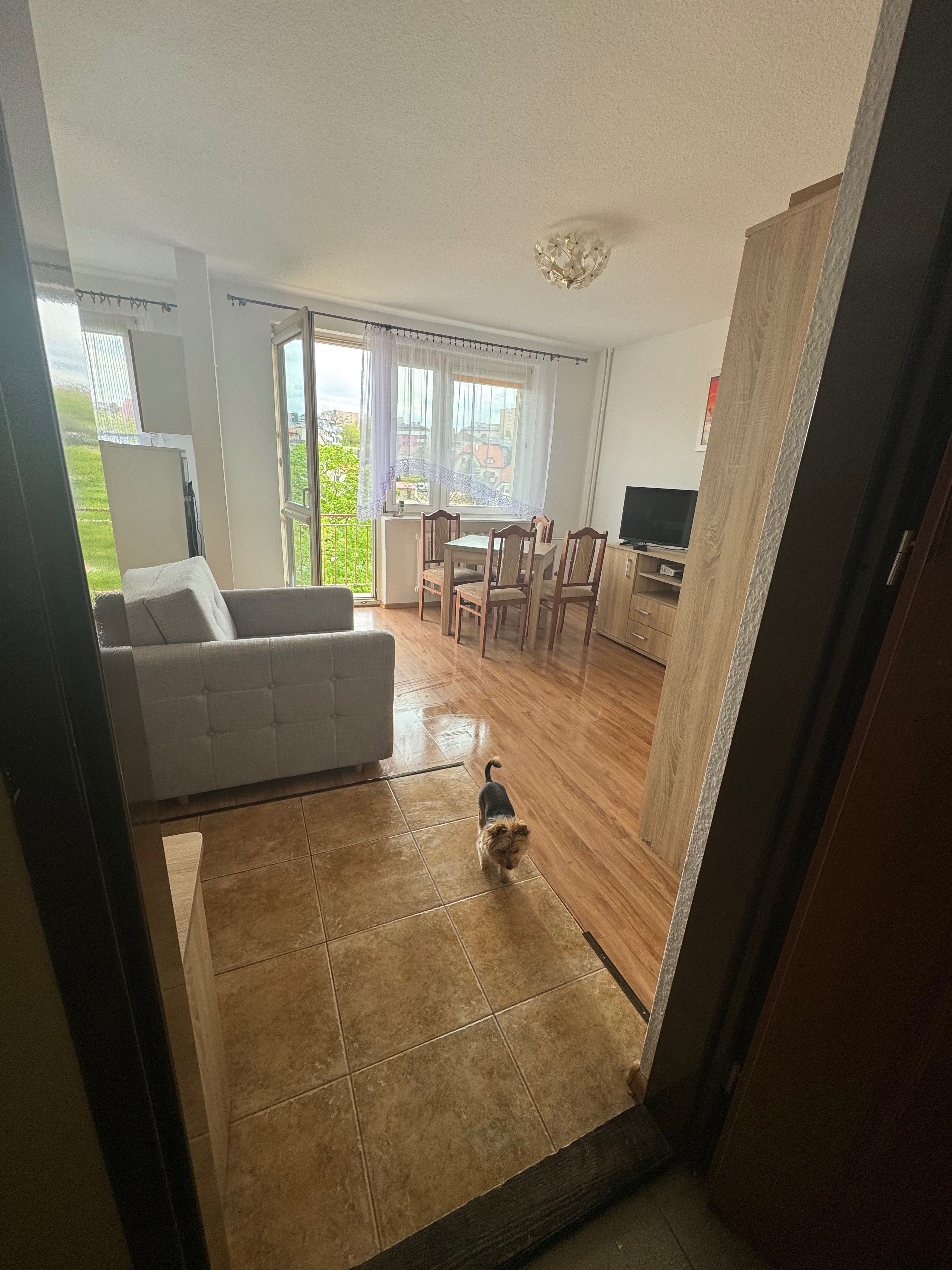 Cozy Studio Apartment Near Lake with Balcony