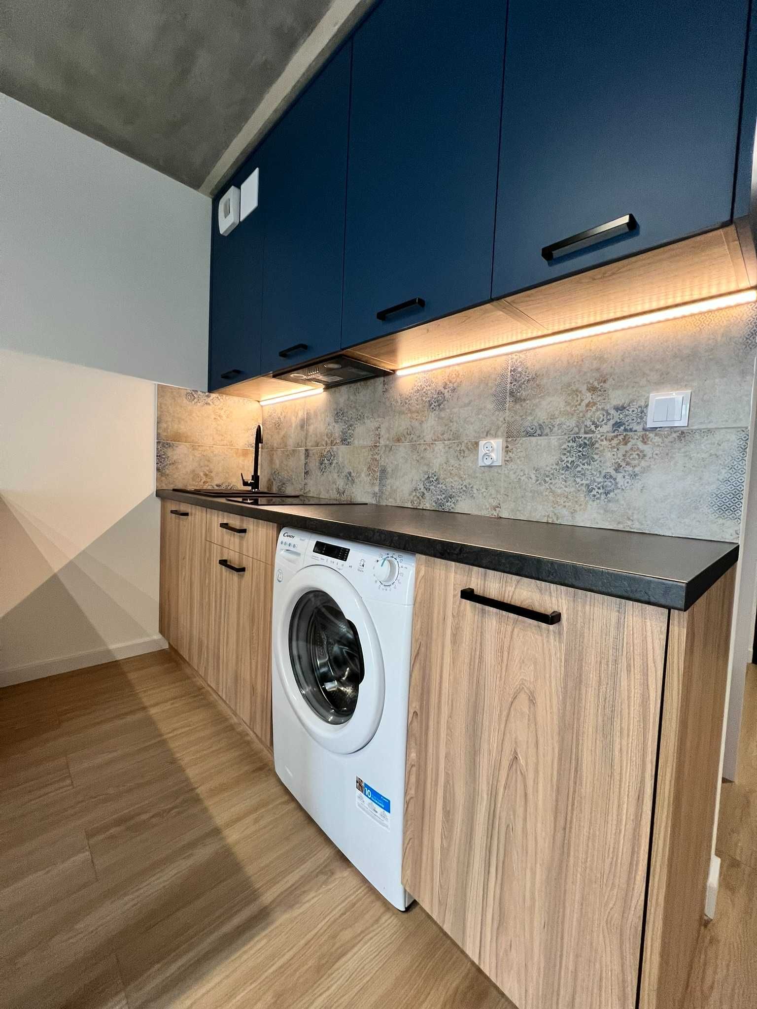 Micro Apartment near Park with Urban Convenience