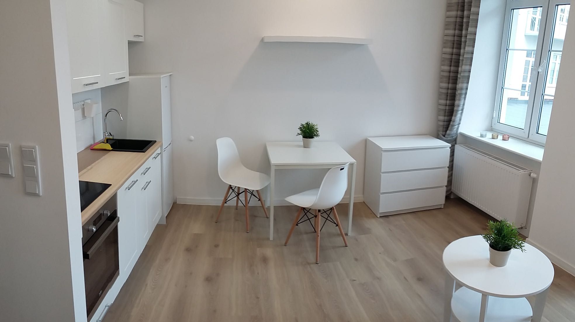 Modern Studio Apartment Near Parks and Transport