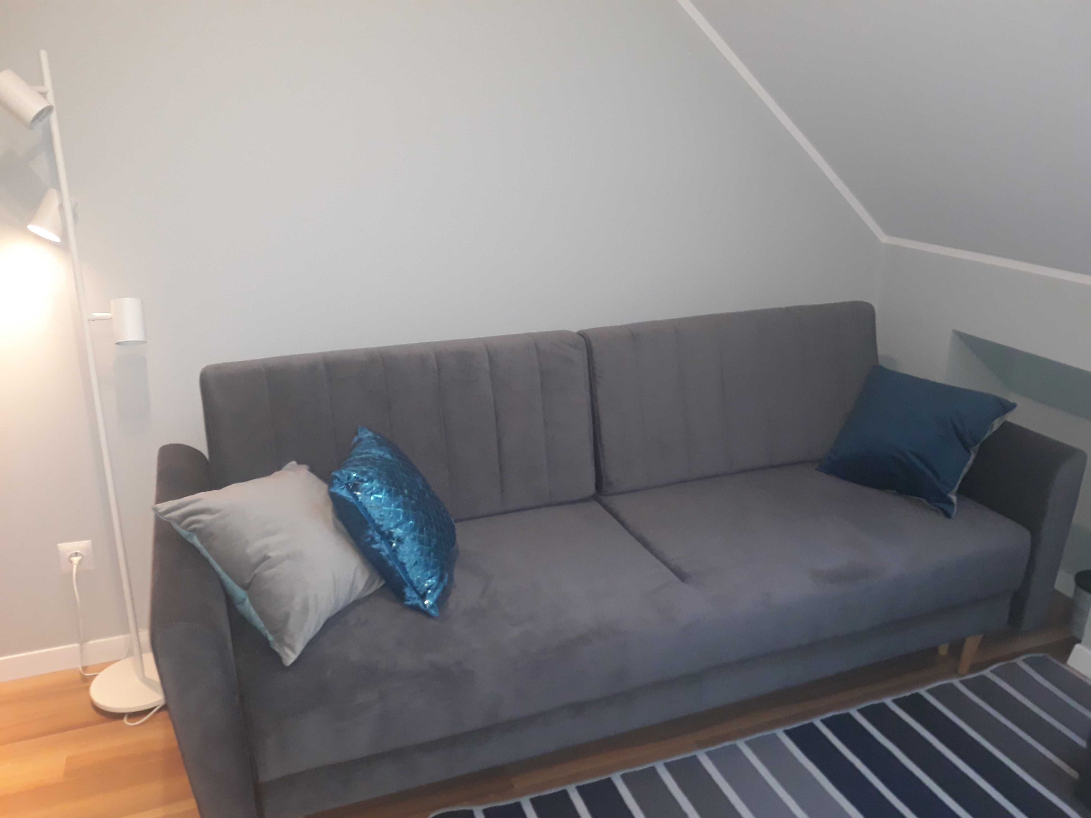 Modern Studio Apartment with Parking and Transport Links