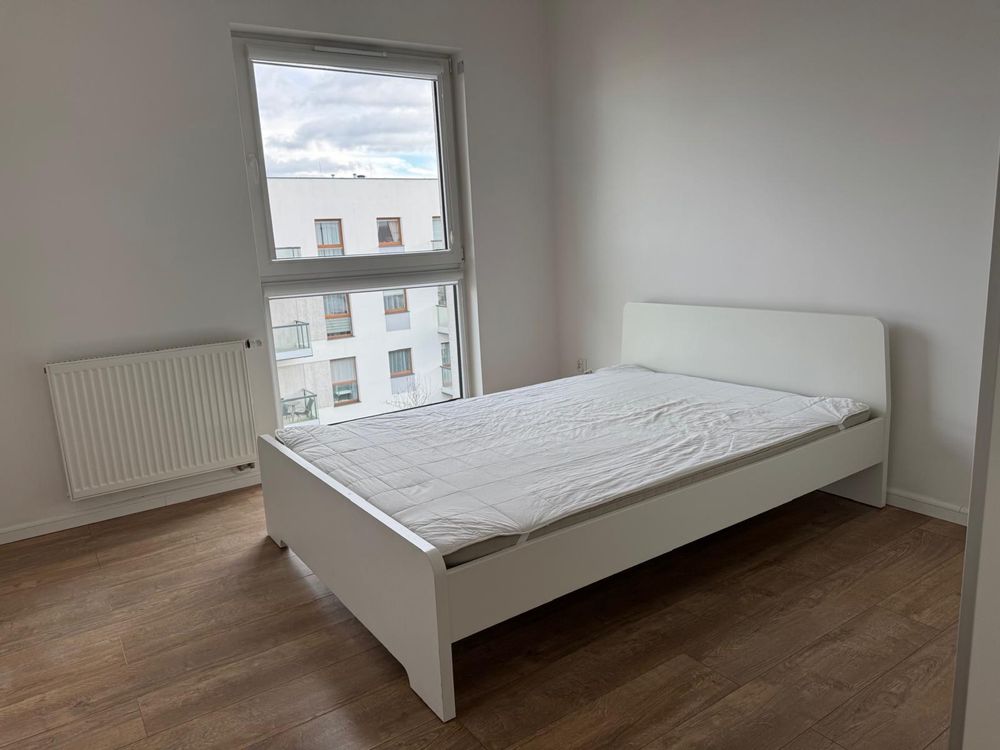 Modern 2-Bed Apartment with Parking in Gdansk