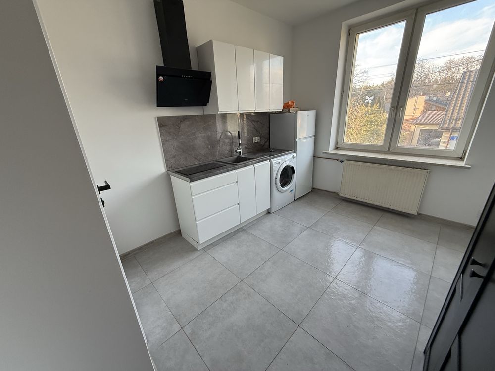 Modern Studio Apartment Near Railway Station