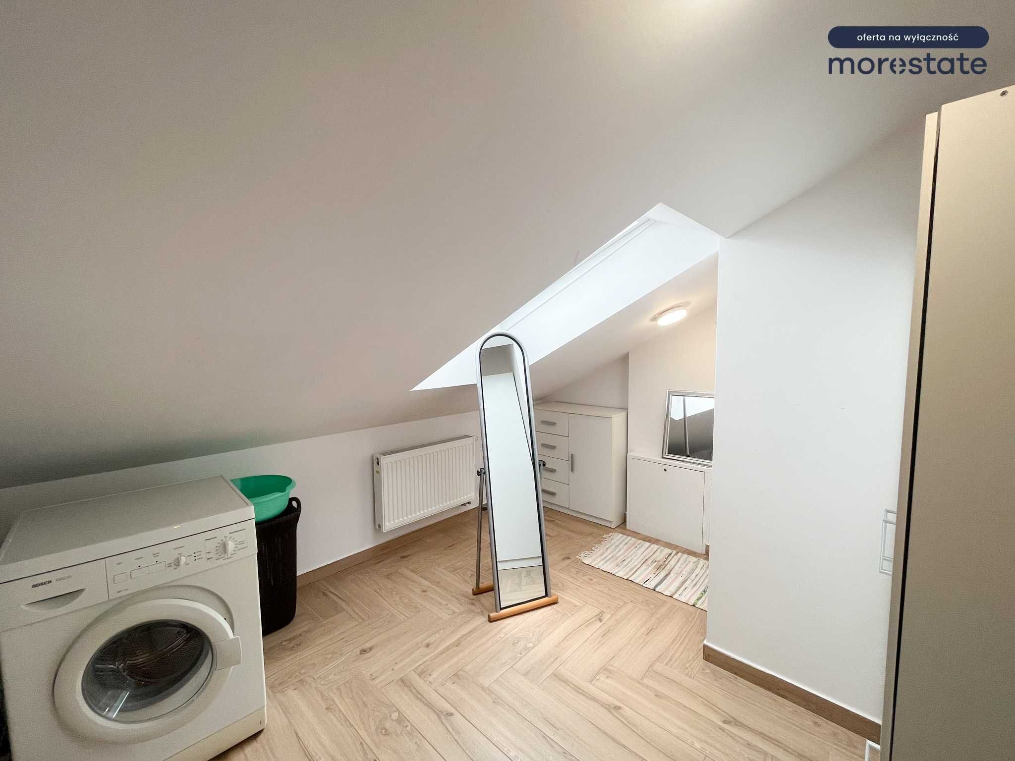 Two-room apartment with walk-in closet in Krakow's Bielany district