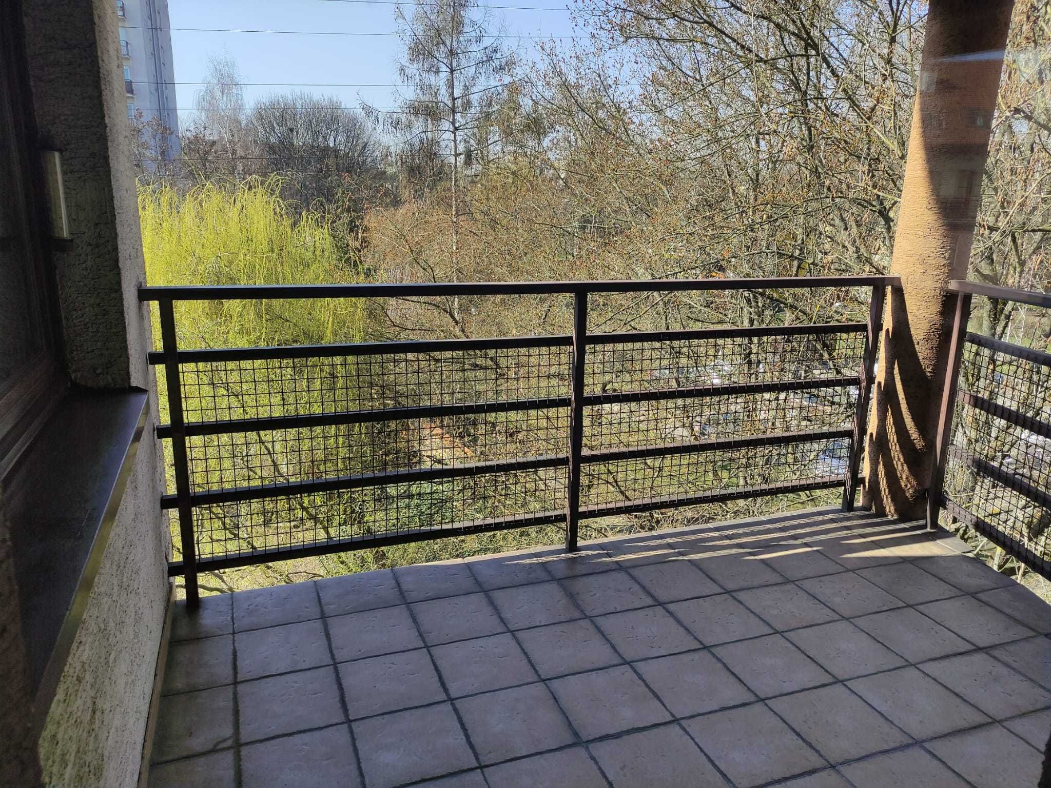 Modern 2-Bedroom Apartment with Terrace in Zabiniec