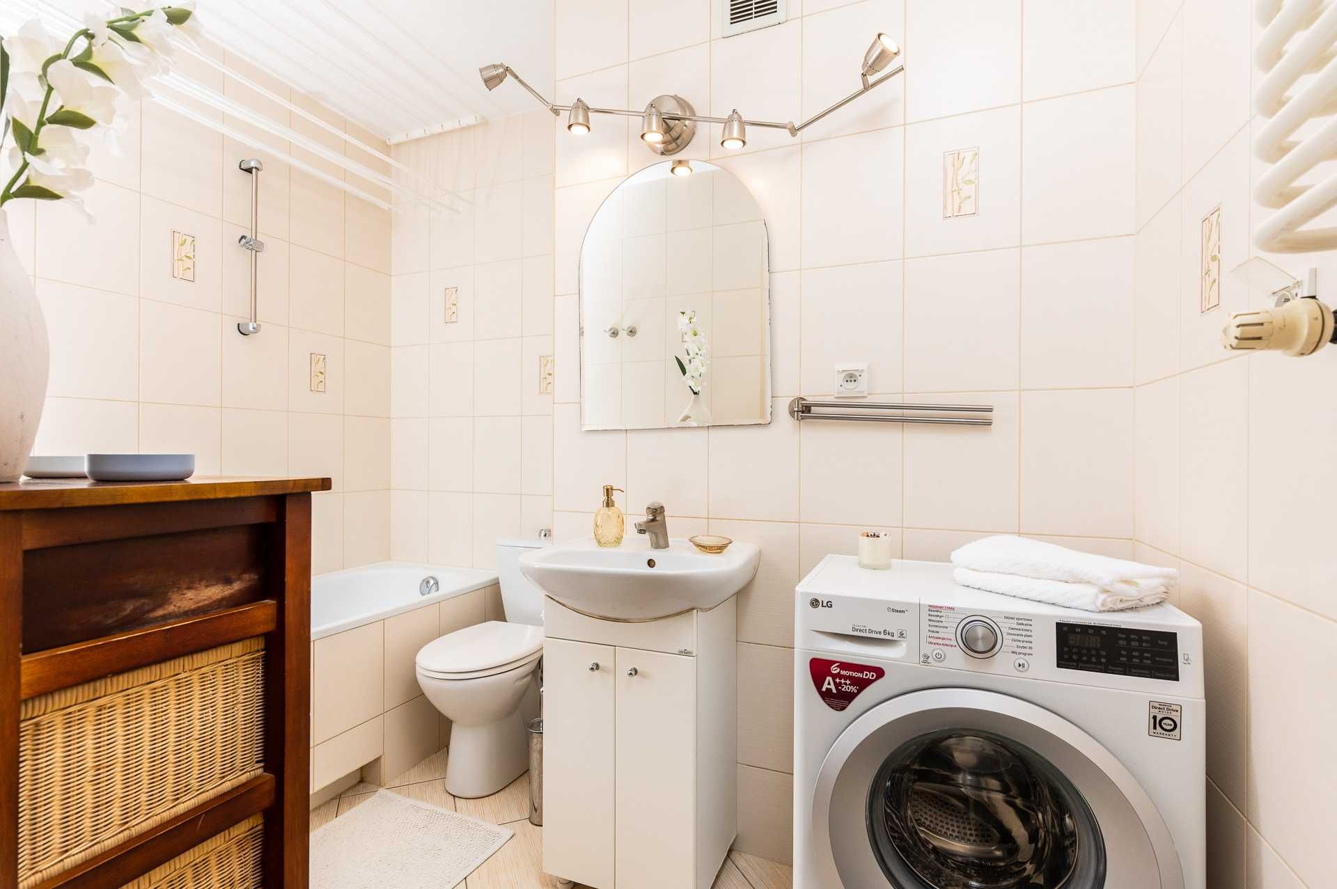 2-Room Apartment on Mistrzejowicka Street with Balcony